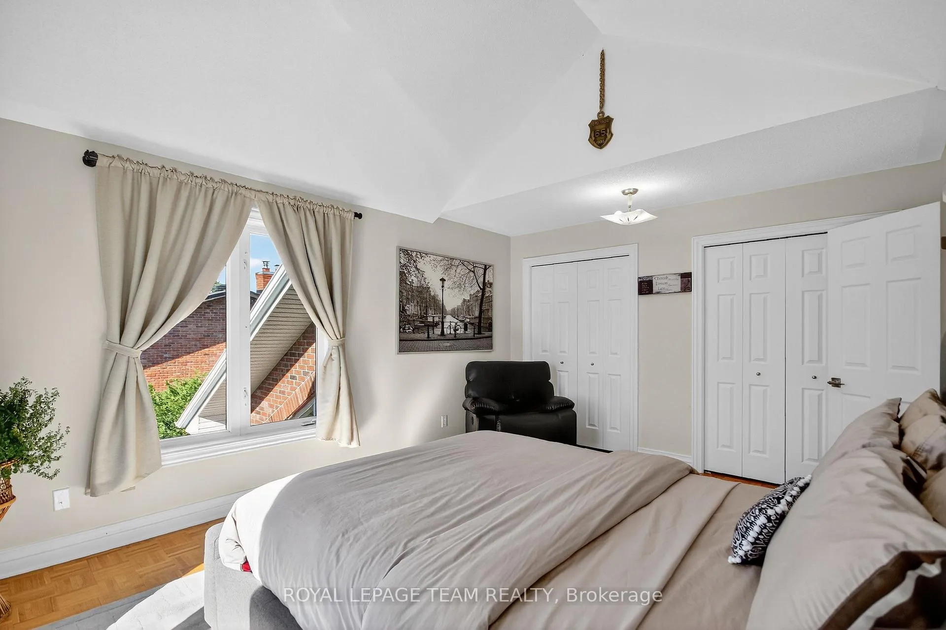 Photo 35 of 259 Grandview Road, Ottawa, Crystal Bay/Rocky Point — HOMEH