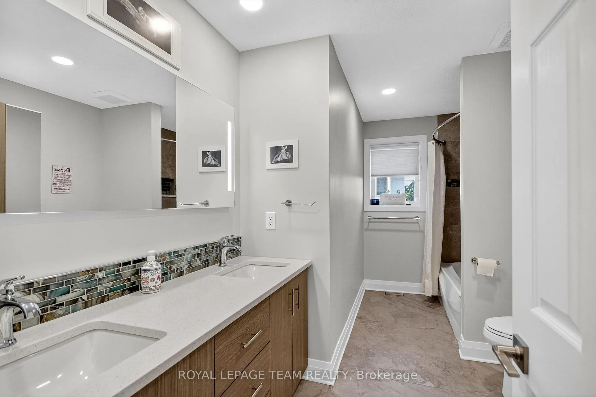 Photo 39 of 259 Grandview Road, Ottawa, Crystal Bay/Rocky Point — HOMEH