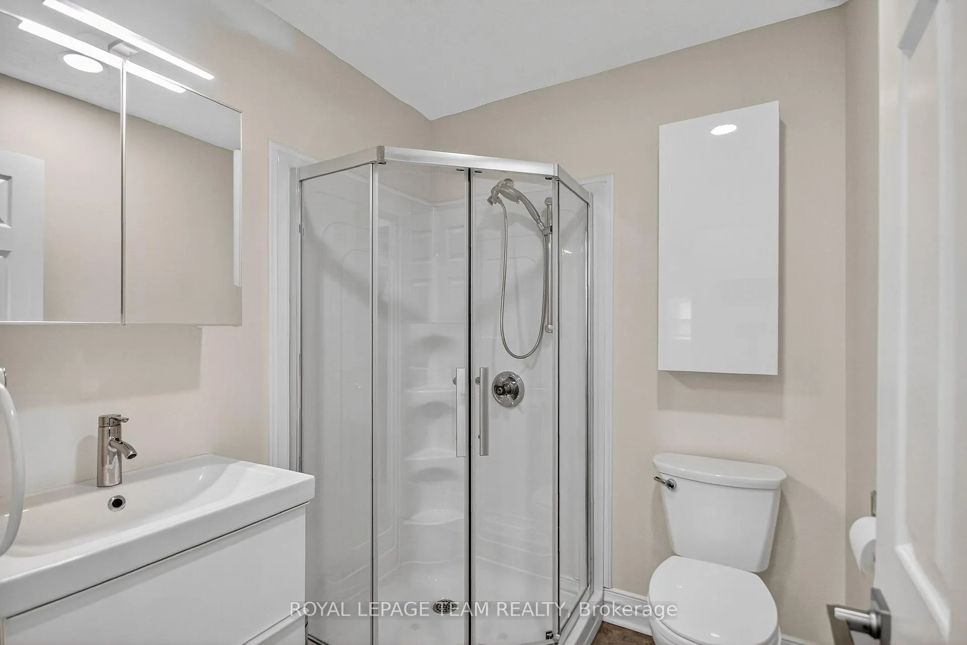 Photo 45 of 259 Grandview Road, Ottawa, Crystal Bay/Rocky Point — HOMEH