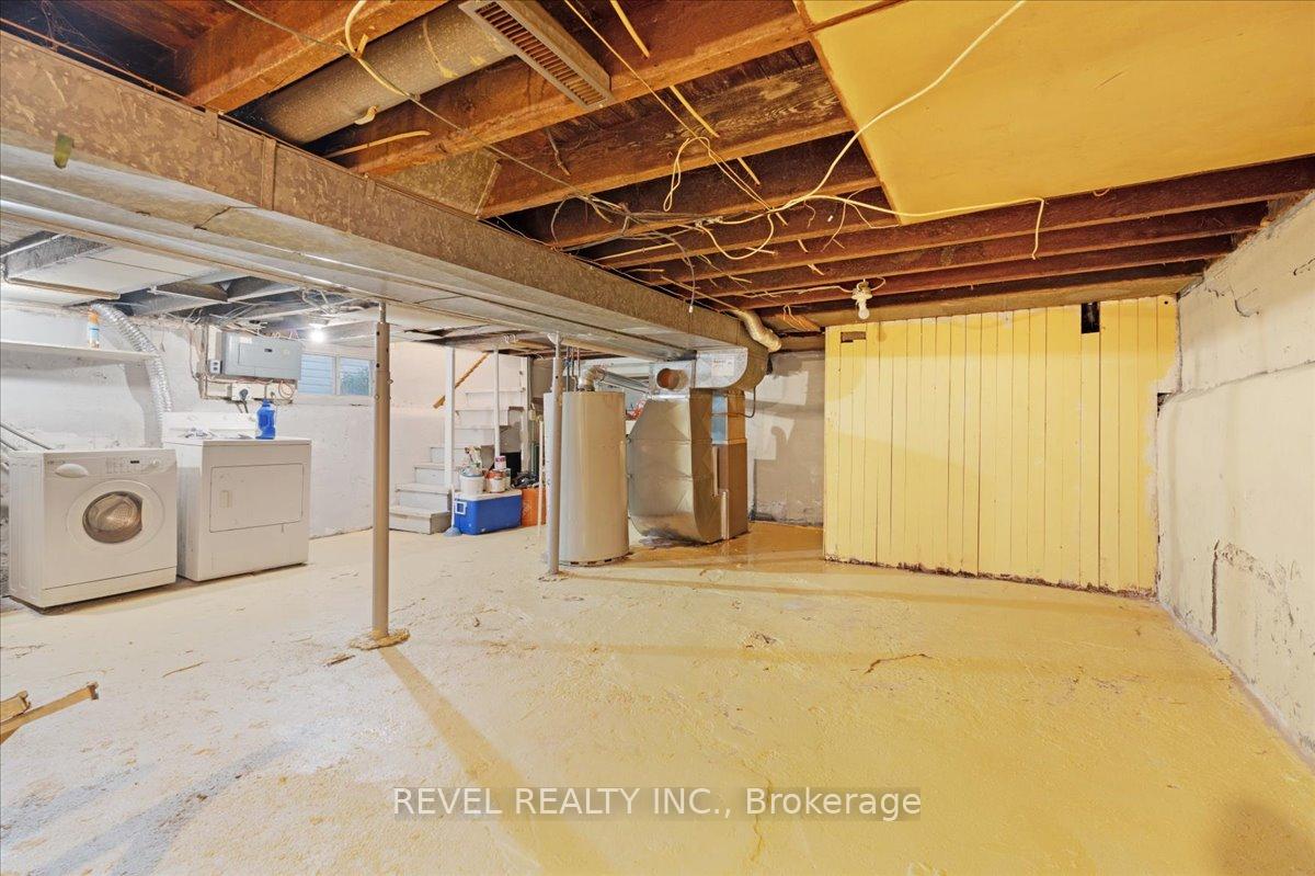 Photo 20 of 105 Edgemont Street N, Hamilton, Crown Point — HOMEH