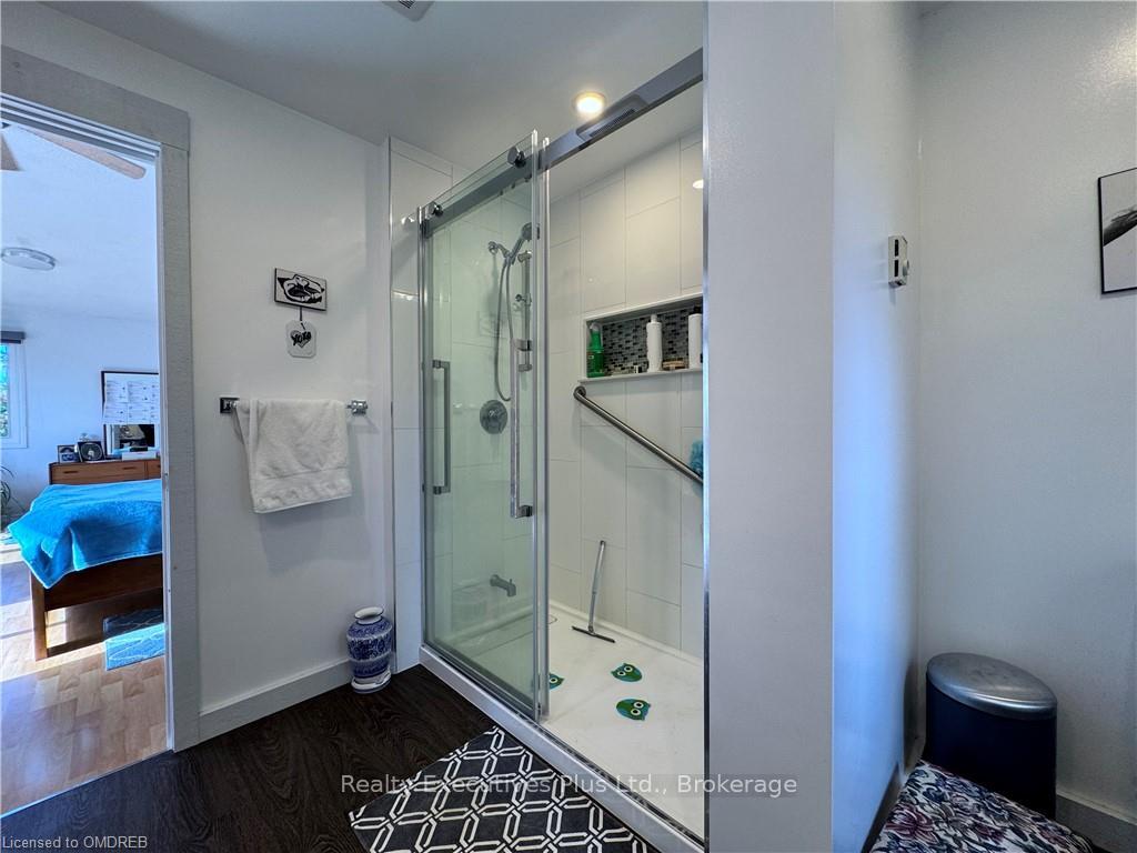 Photo 21 of 1650 6TH Con Rd W, Hamilton, Rural Flamborough — HOMEH