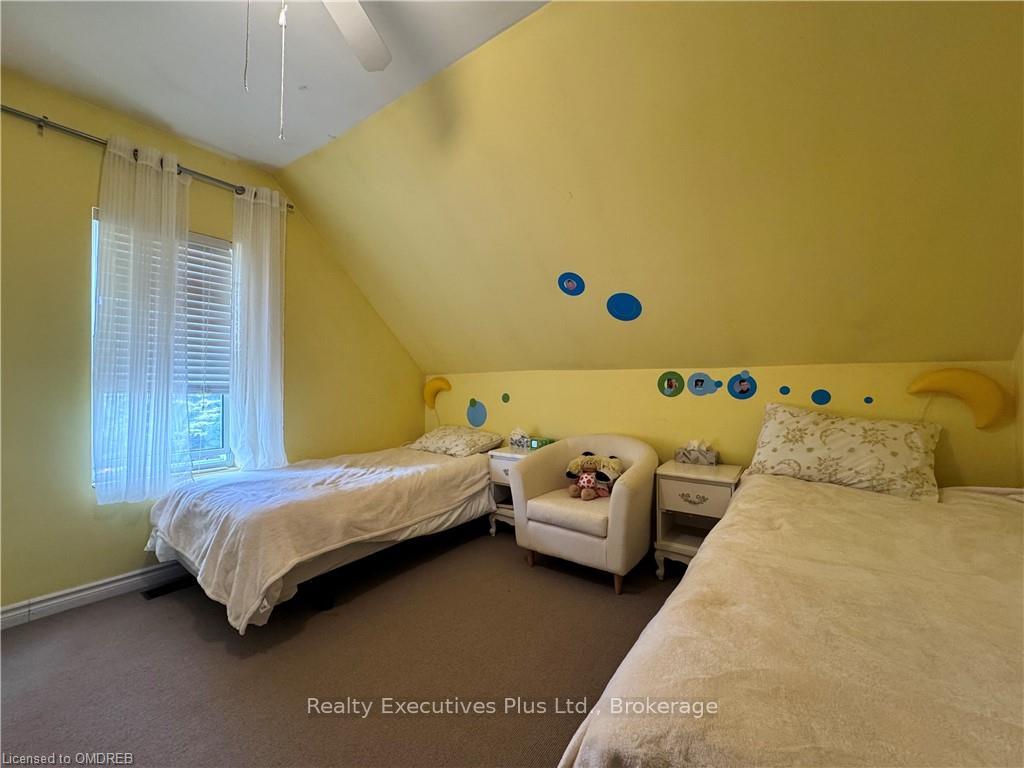 Photo 25 of 1650 6TH Con Rd W, Hamilton, Rural Flamborough — HOMEH