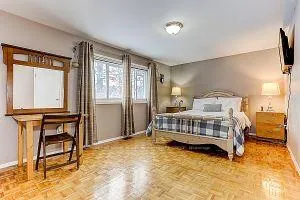 Photo 32 of 143 Springdale Drive, Barrie, Cundles East — HOMEH