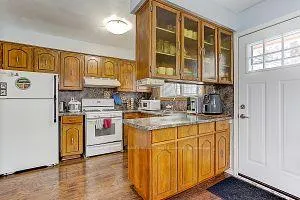 Photo 36 of 143 Springdale Drive, Barrie, Cundles East — HOMEH