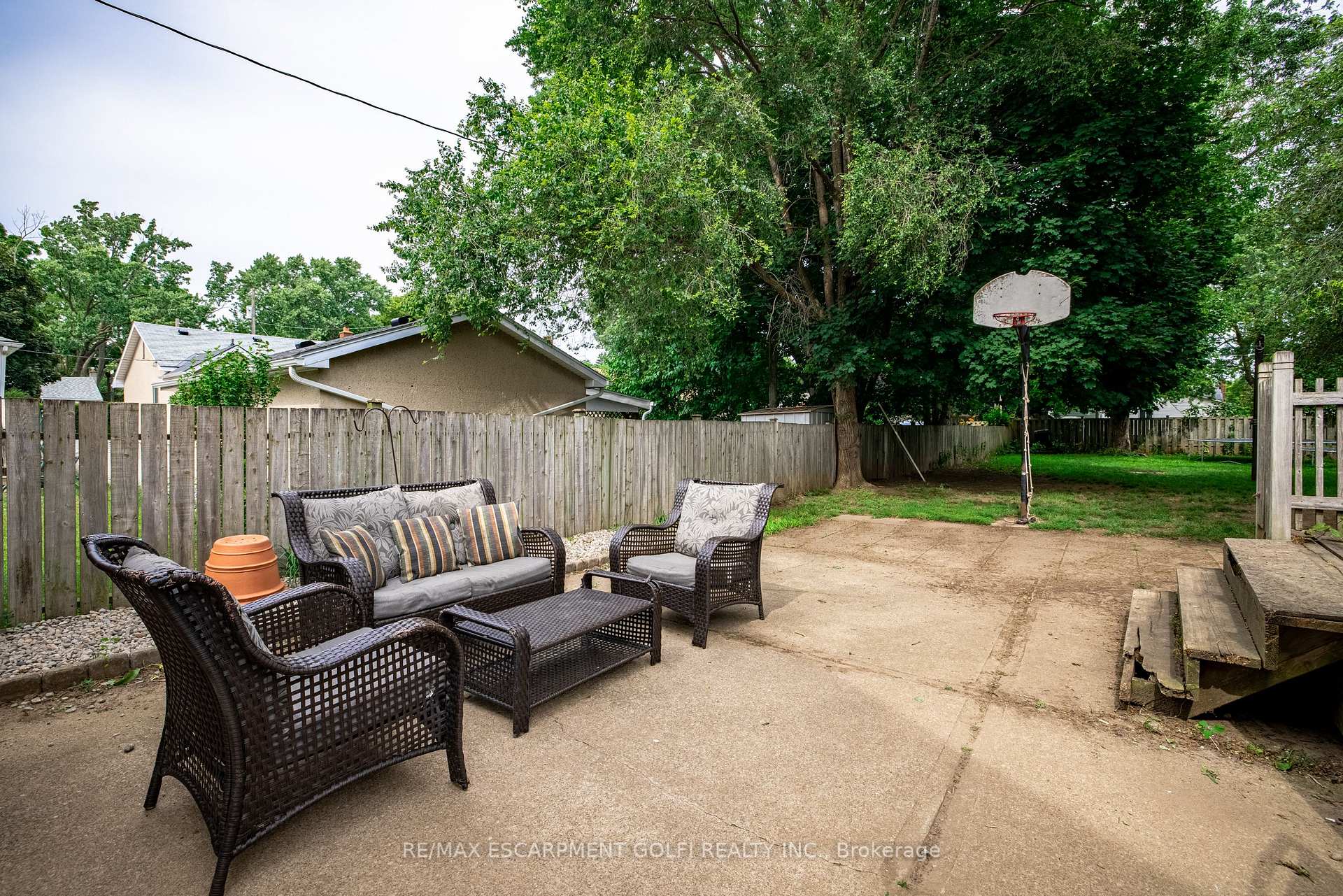 Photo 24 of 44 Haig Street, St. Catharines, Haig — HOMEH