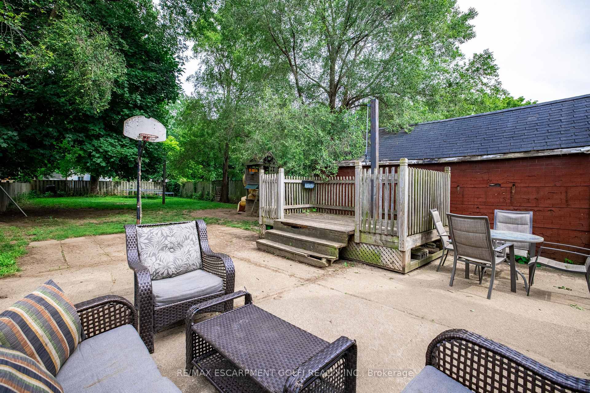 Photo 25 of 44 Haig Street, St. Catharines, Haig — HOMEH