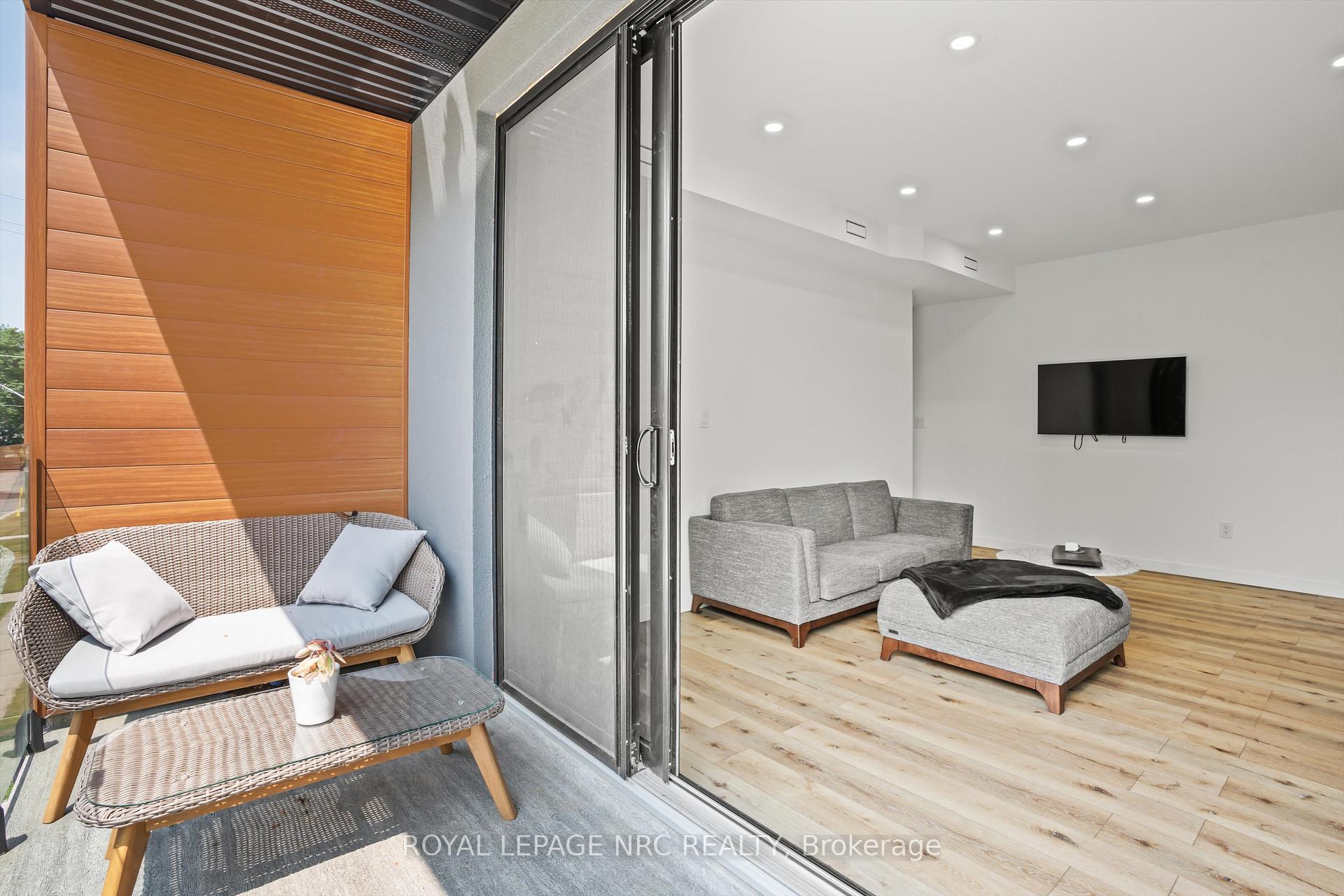 Photo 19 of 125A Russell Avenue, St. Catharines, Downtown — HOMEH