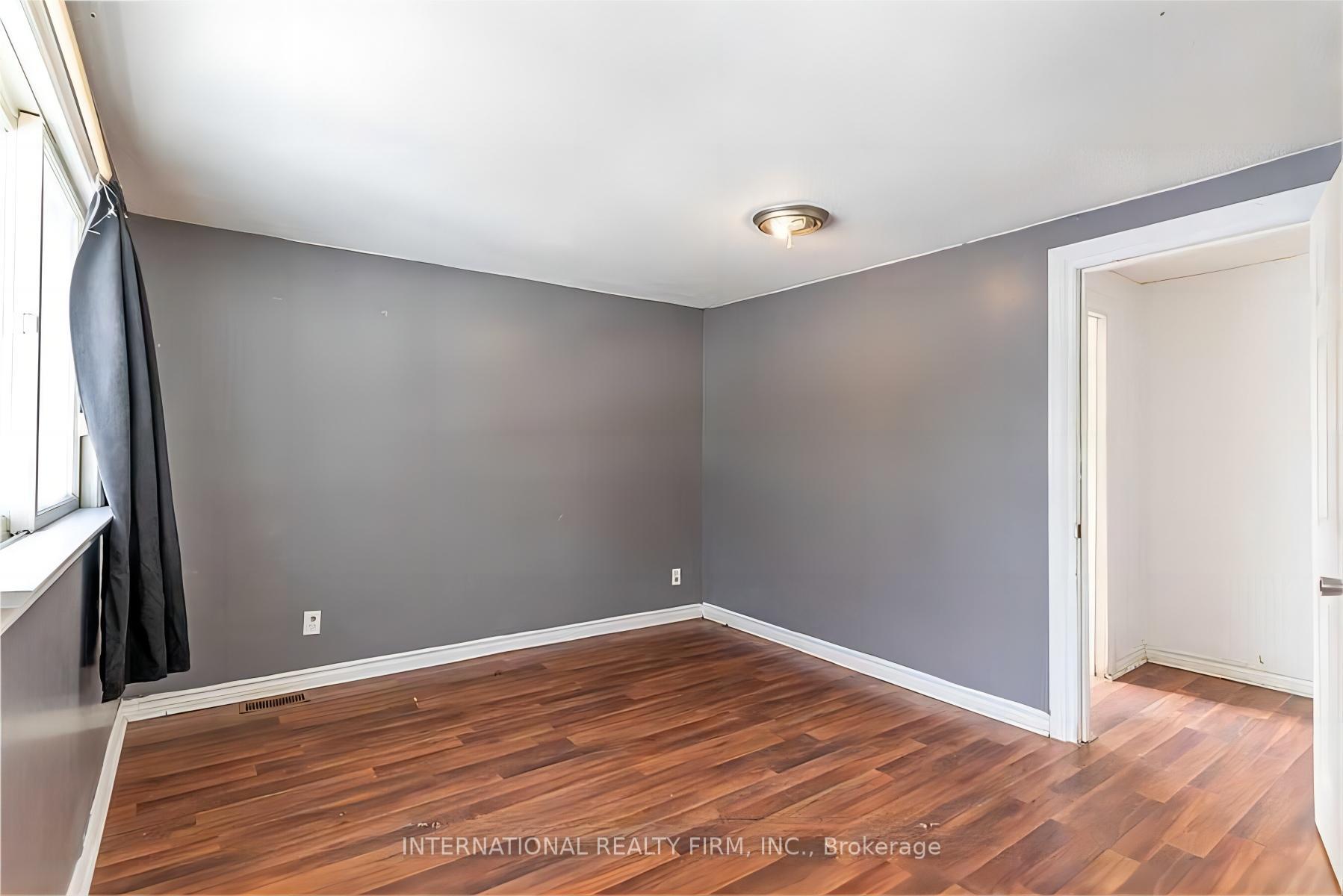 Photo 17 of 76 West 4th Street, Hamilton, Buchanan — HOMEH