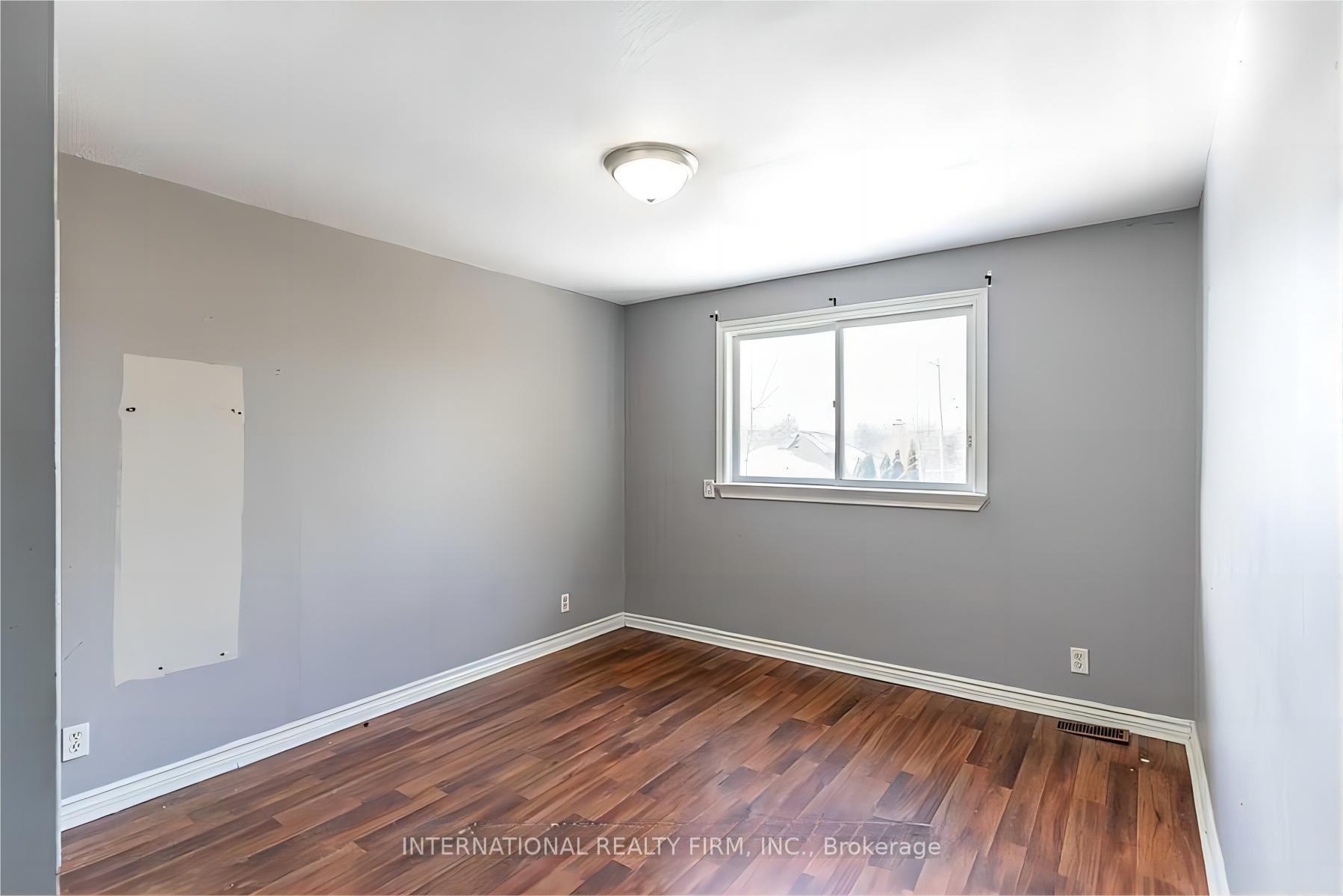 Photo 20 of 76 West 4th Street, Hamilton, Buchanan — HOMEH