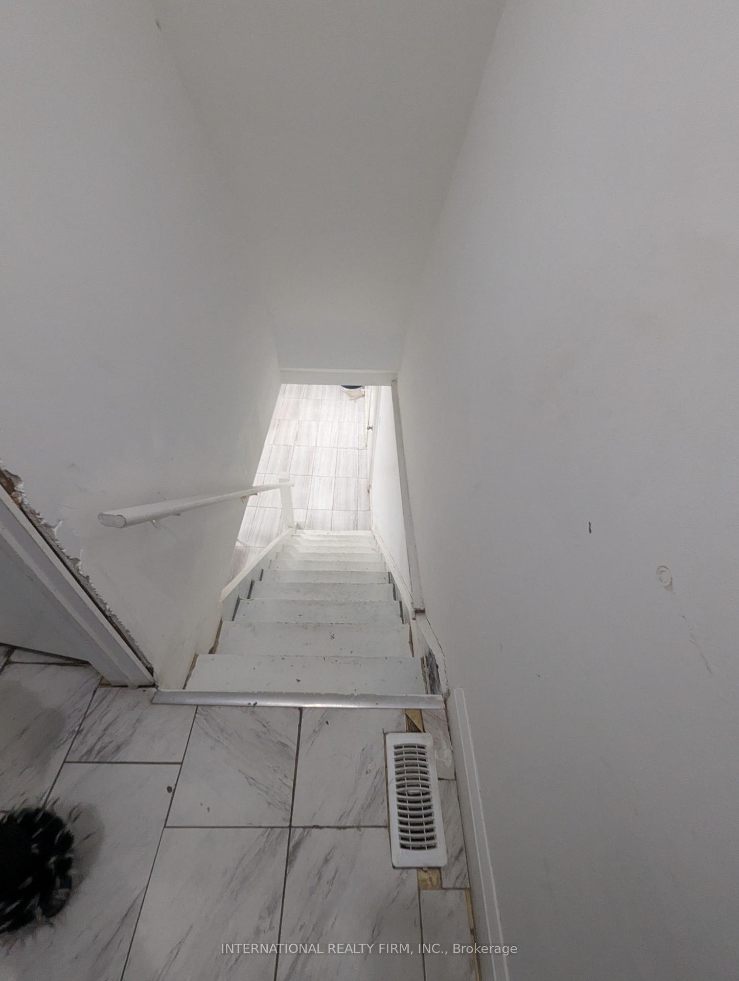 Photo 21 of 76 West 4th Street, Hamilton, Buchanan — HOMEH