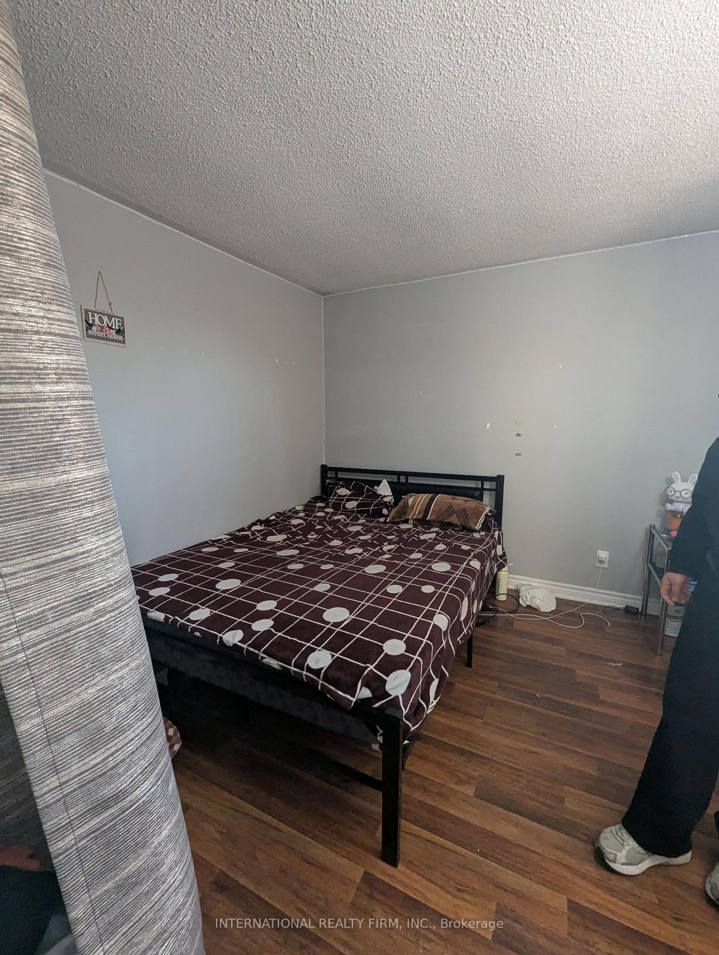 Photo 32 of 76 West 4th Street, Hamilton, Buchanan — HOMEH