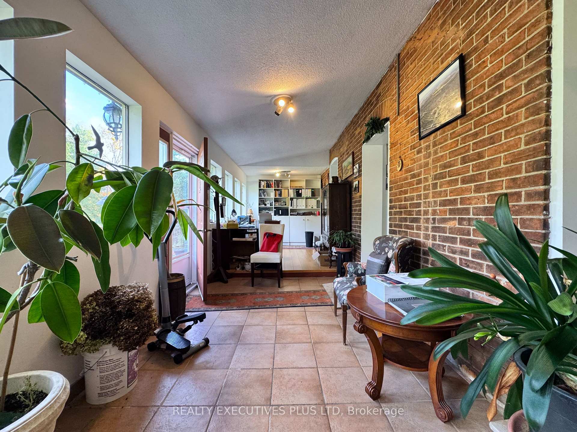 Photo 15 of 1650 6th Con Road W, Hamilton, Rockton — HOMEH