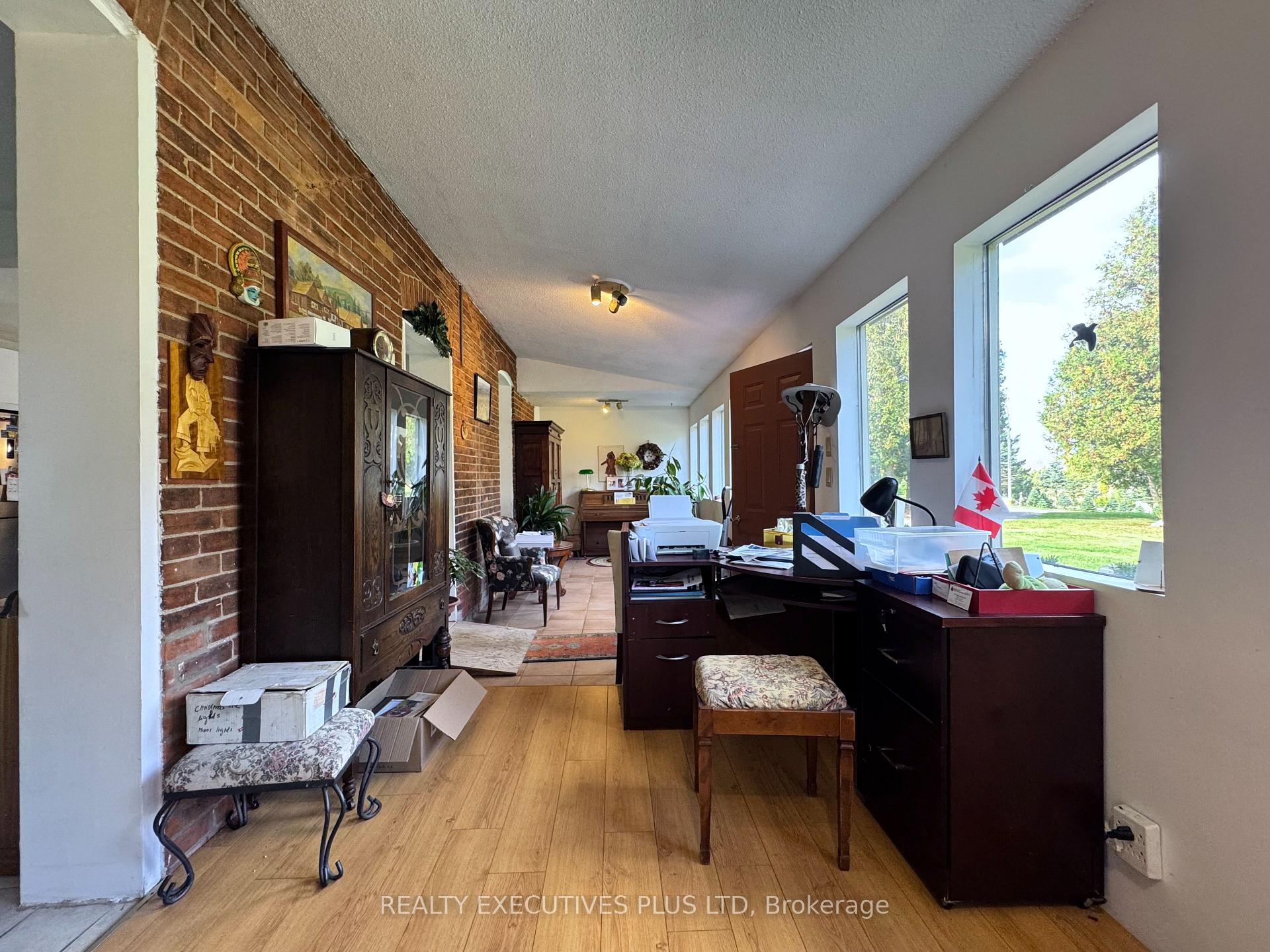 Photo 16 of 1650 6th Con Road W, Hamilton, Rockton — HOMEH