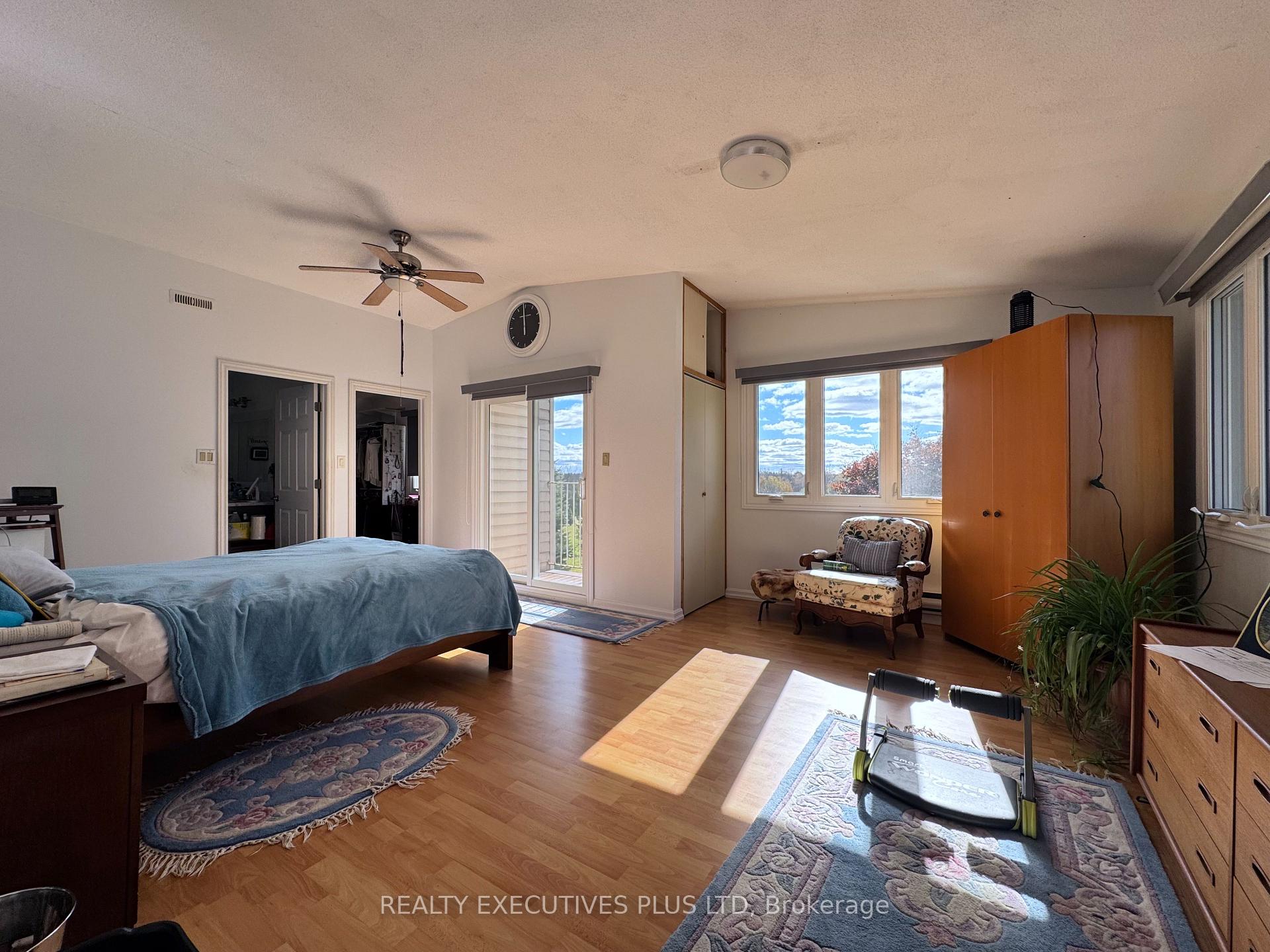 Photo 17 of 1650 6th Con Road W, Hamilton, Rockton — HOMEH