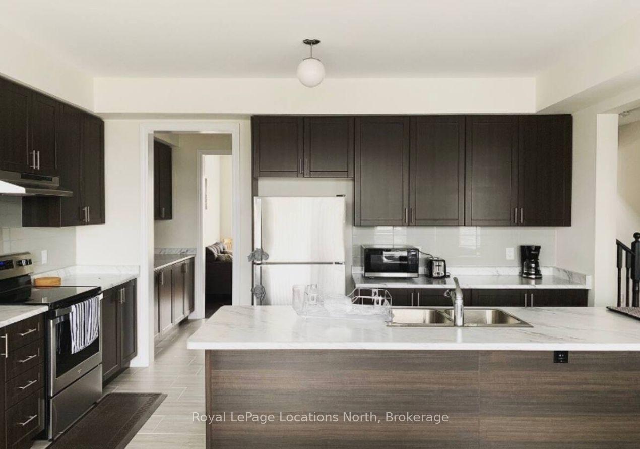 Photo 5 of 205 Roy Drive, Clearview, Stayner — HOMEH