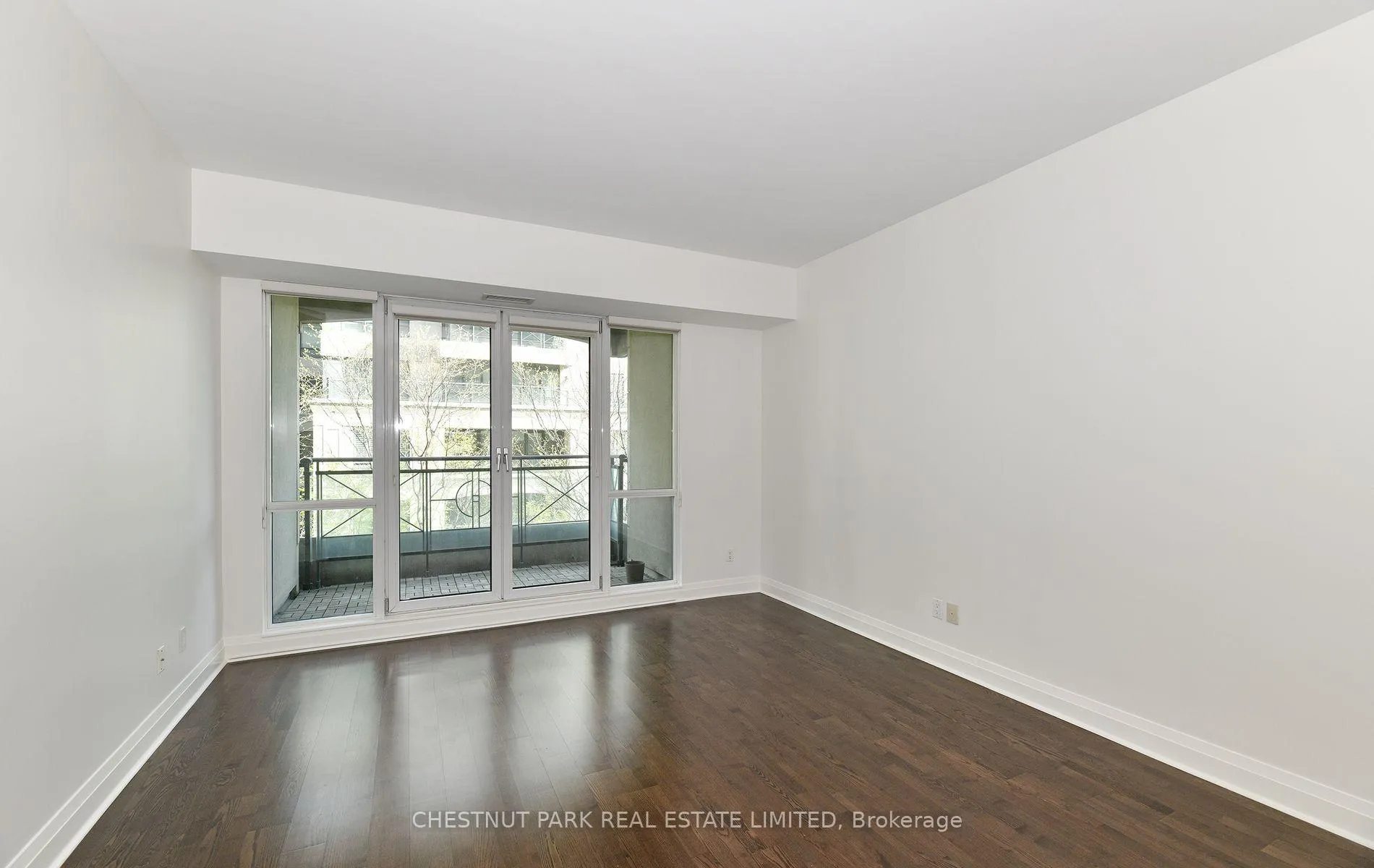 Photo 3 of Unit 404, 25 Scrivener Square, Toronto, Rosedale-Moore Park — HOMEH