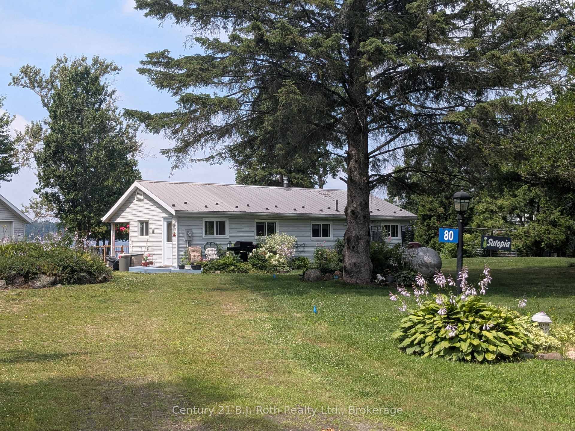 Front of 80 Islandview Lane