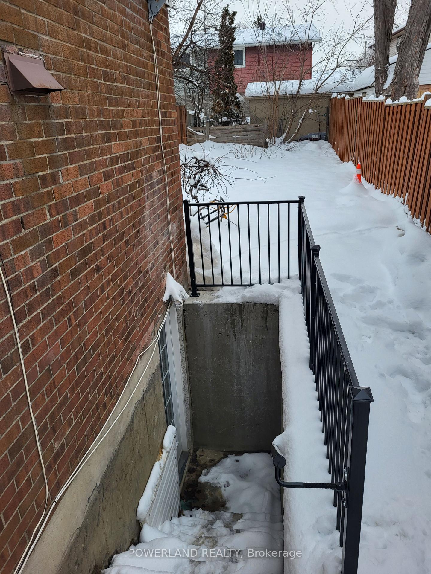 Photo 2 of Unit Bsmt, 166 Hansen Road N, Brampton, Madoc — HOMEH