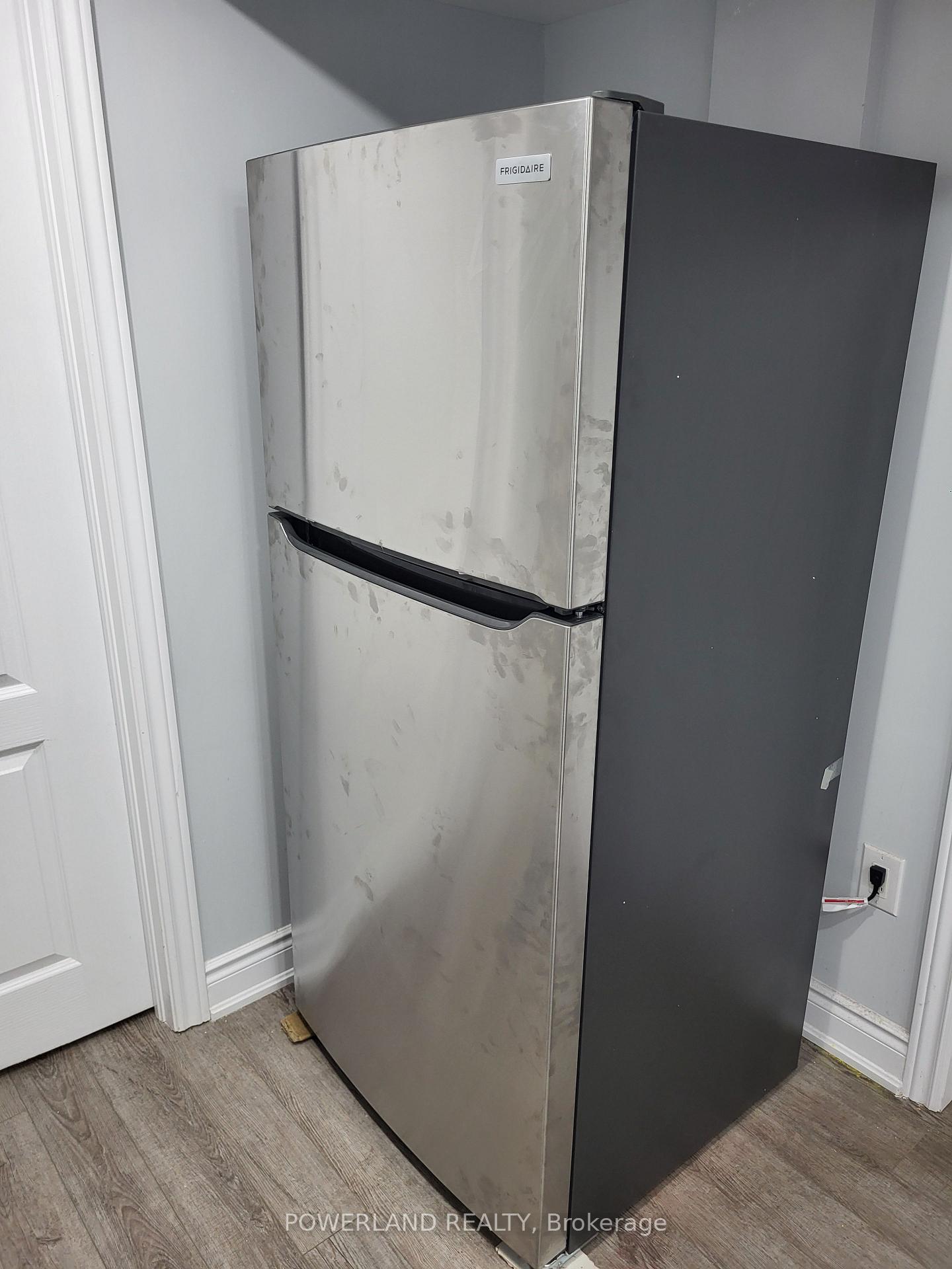 Photo 5 of Unit Bsmt, 166 Hansen Road N, Brampton, Madoc — HOMEH