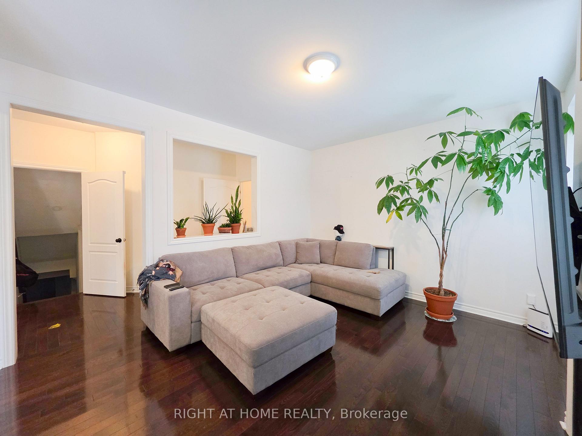 Photo 8 of 2080 Prestonvale Road, Clarington, Courtice — HOMEH