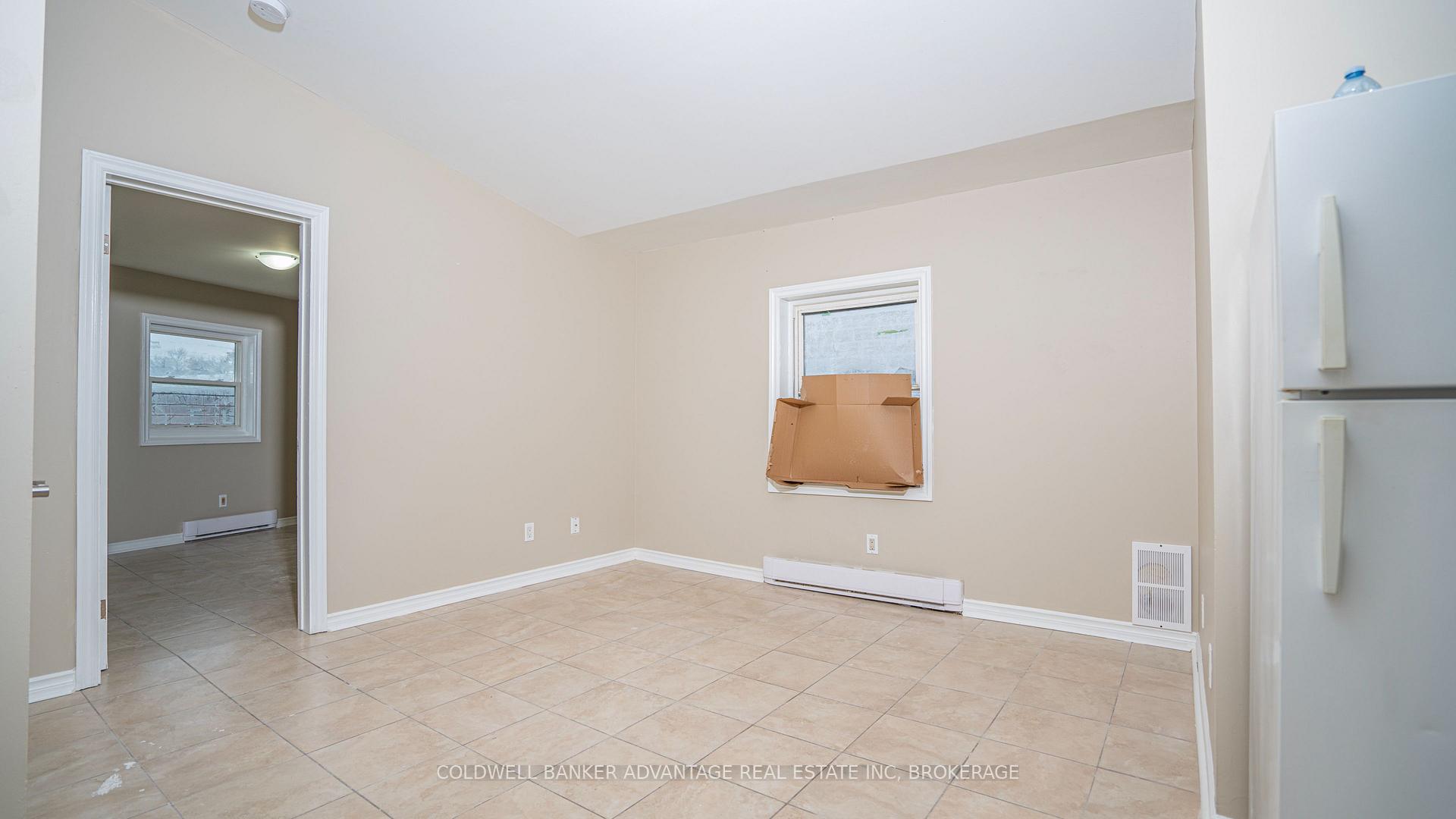 Photo 2 of 93 Carlton Street, St. Catharines, Haig — HOMEH