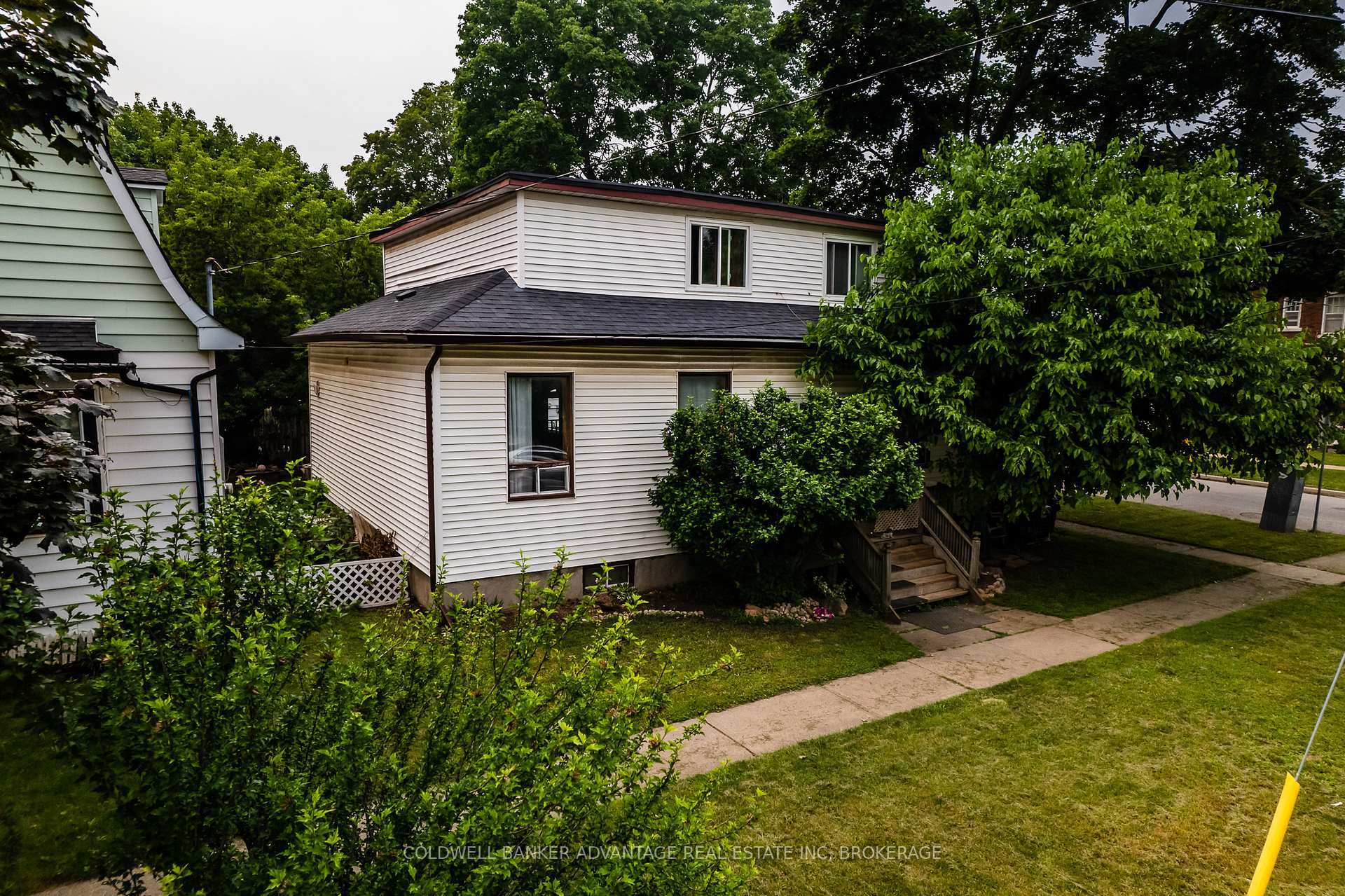 Front of 27 Fitzgerald Street