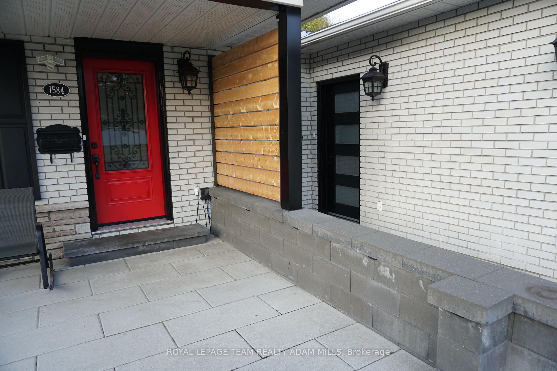 Photo 2 of 1584 Maxime Street, Ottawa, Pineview — HOMEH
