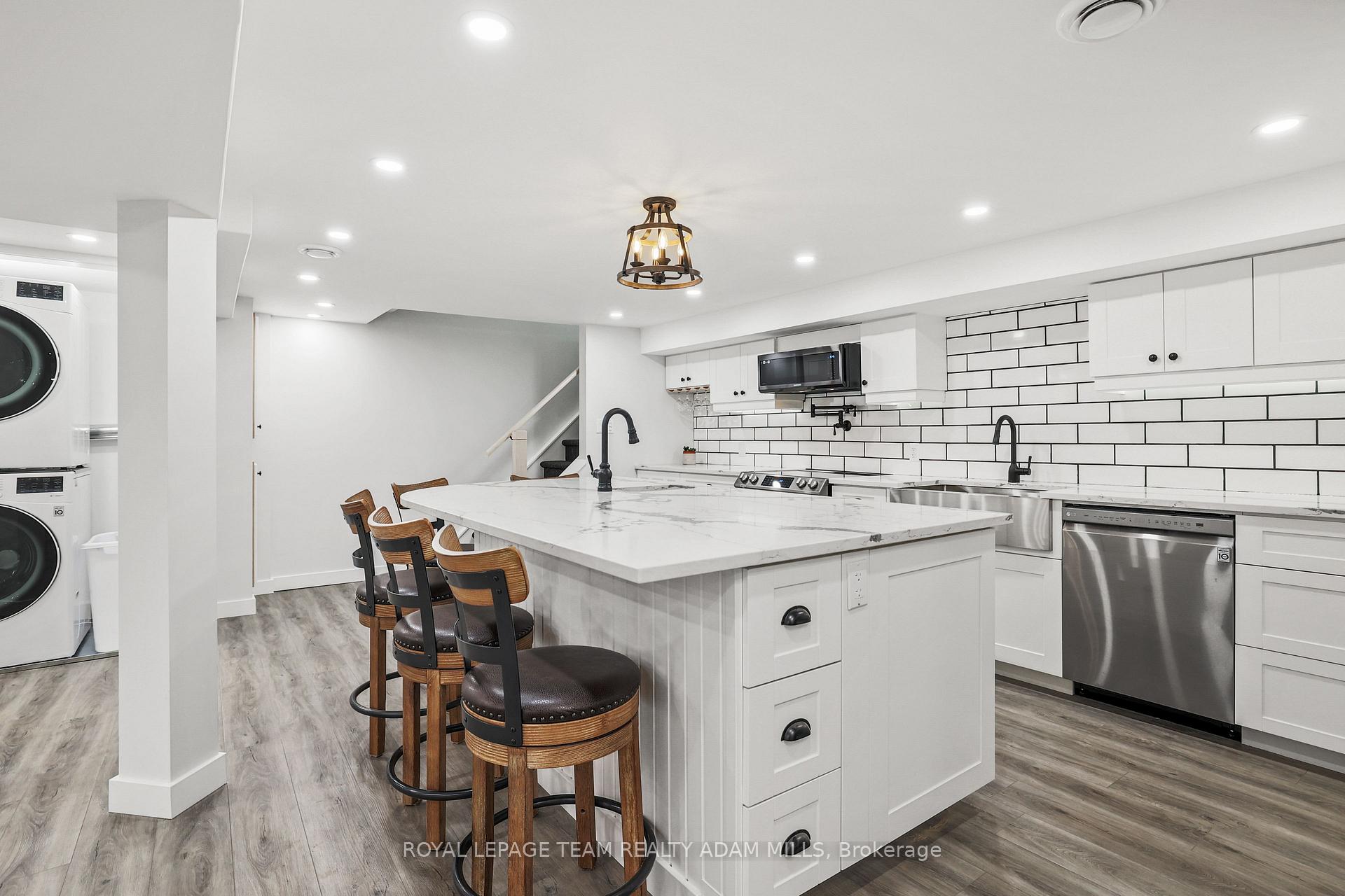 Photo 5 of 1584 Maxime Street, Ottawa, Pineview — HOMEH