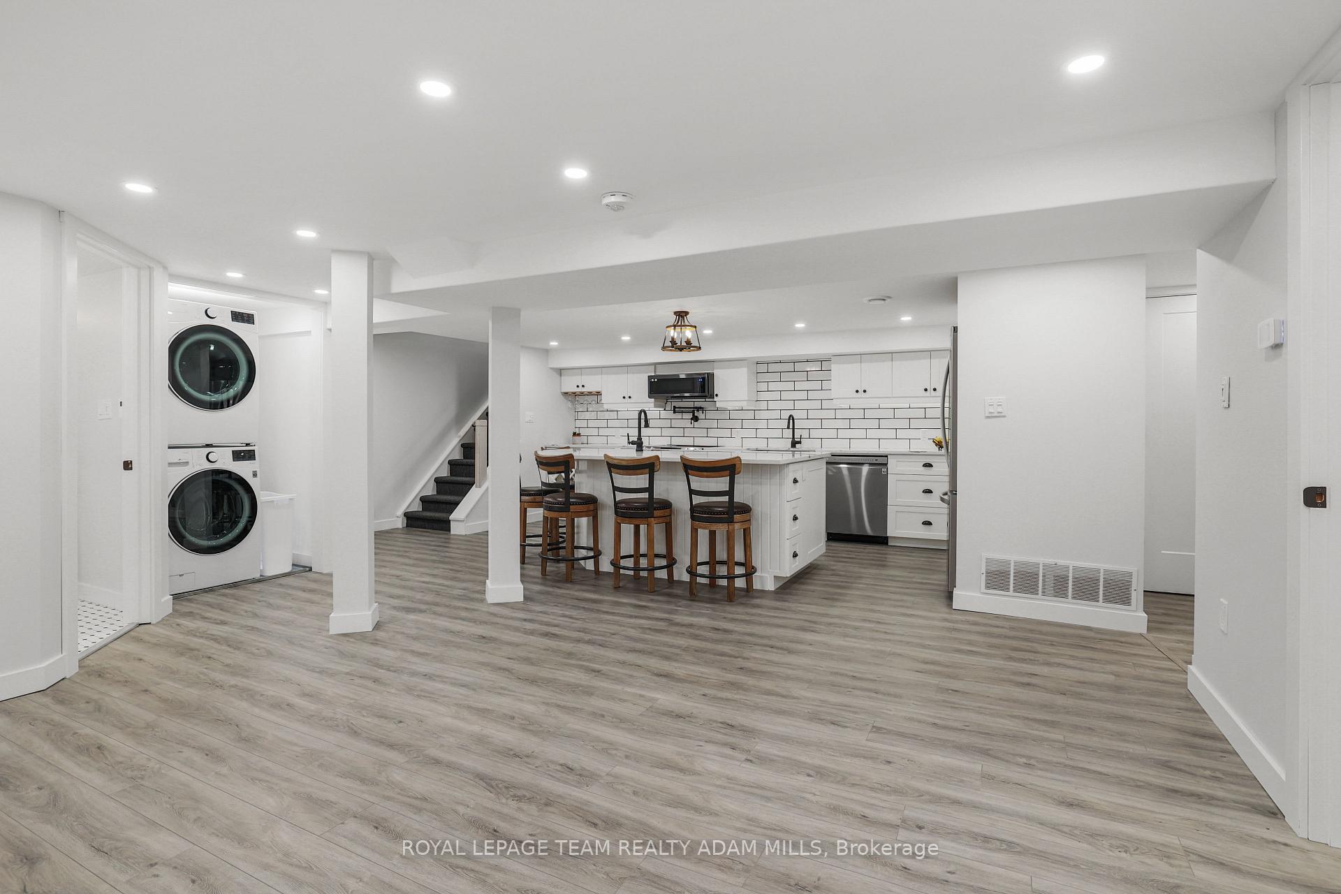 Photo 13 of 1584 Maxime Street, Ottawa, Pineview — HOMEH
