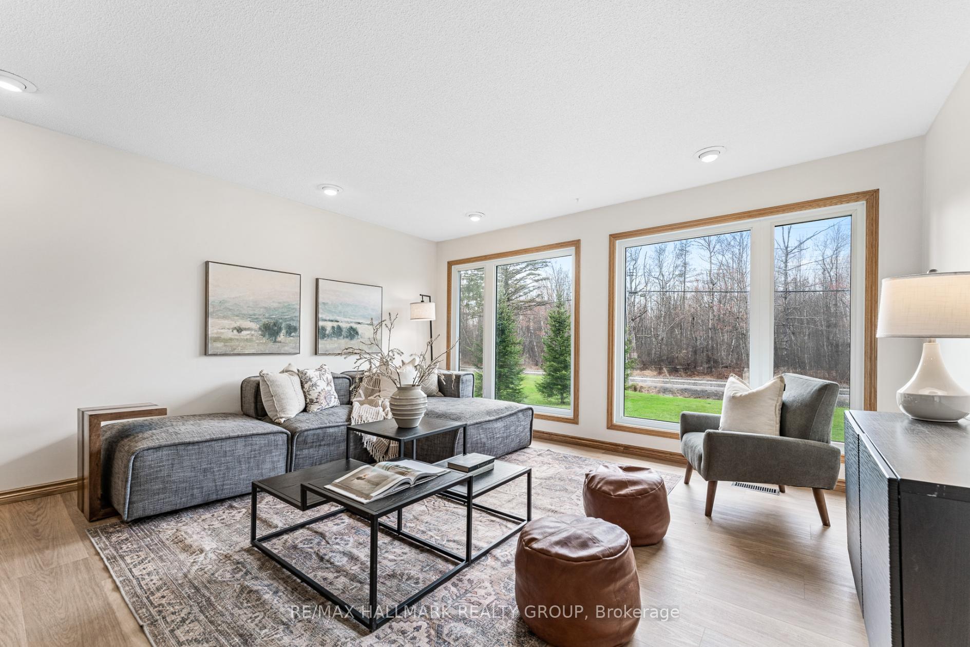 Photo 5 of 4369 Farmers Way, Ottawa, Carlsbad Springs — HOMEH