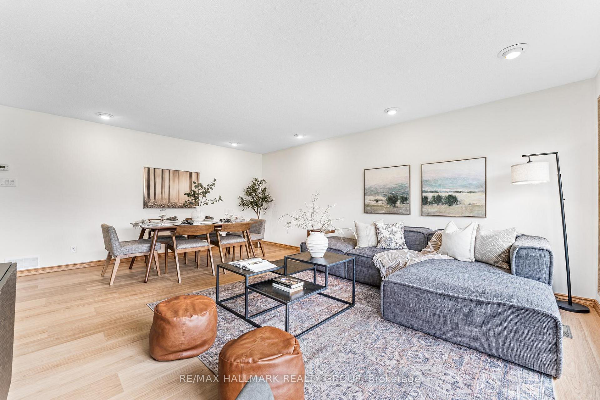 Photo 8 of 4369 Farmers Way, Ottawa, Carlsbad Springs — HOMEH