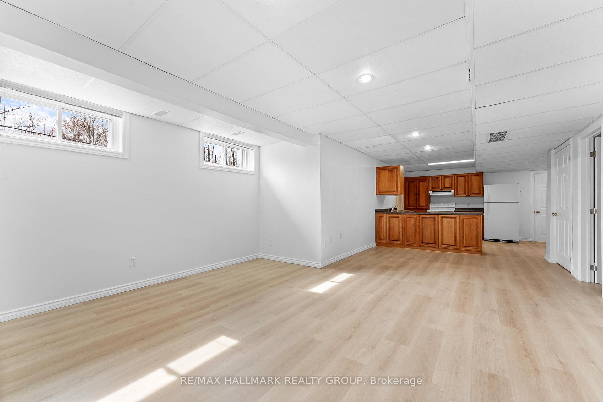 Photo 27 of 4369 Farmers Way, Ottawa, Carlsbad Springs — HOMEH