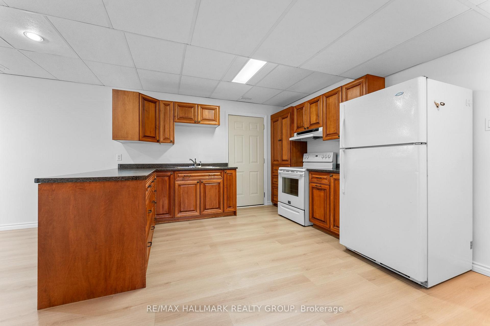 Photo 30 of 4369 Farmers Way, Ottawa, Carlsbad Springs — HOMEH