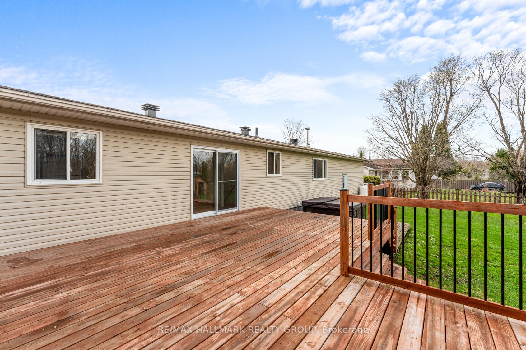 Photo 34 of 4369 Farmers Way, Ottawa, Carlsbad Springs — HOMEH