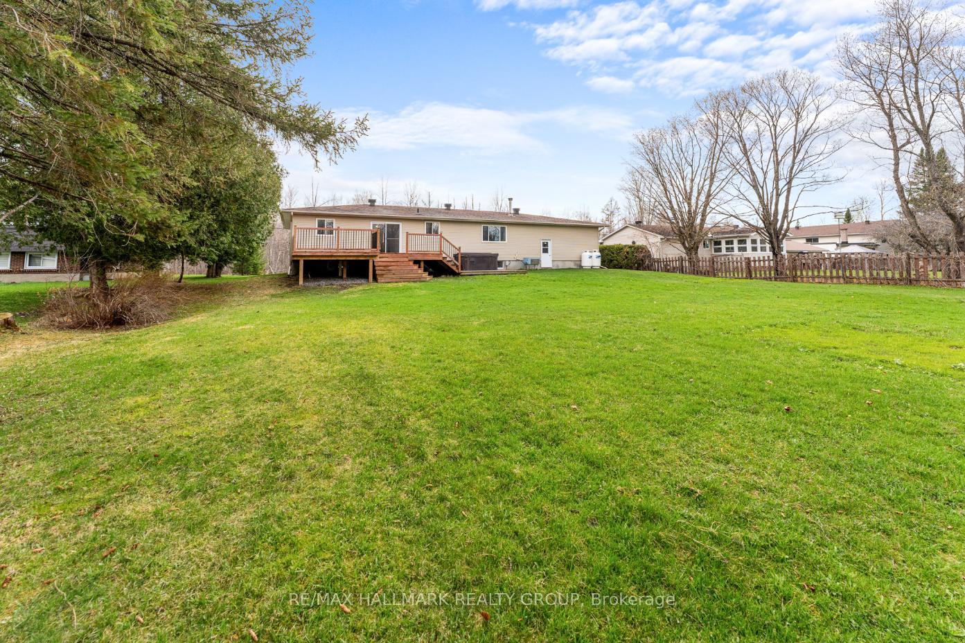 Photo 38 of 4369 Farmers Way, Ottawa, Carlsbad Springs — HOMEH