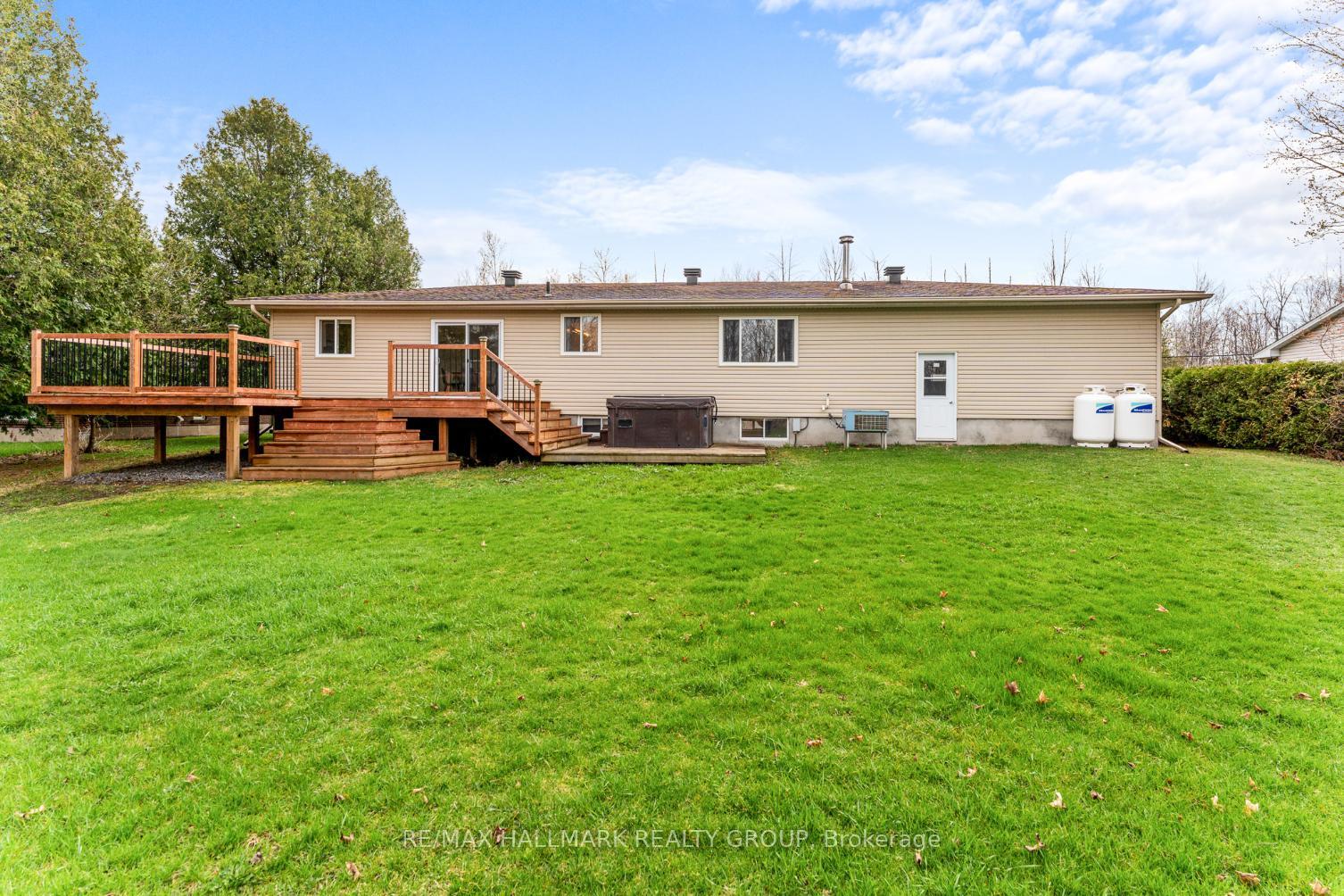 Photo 39 of 4369 Farmers Way, Ottawa, Carlsbad Springs — HOMEH