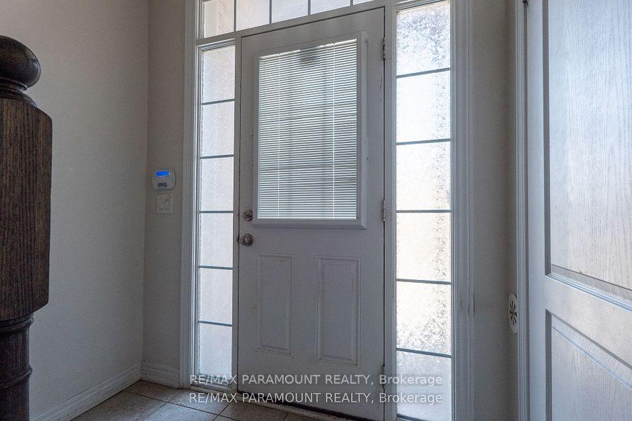 Photo 4 of 162 Davenfield Circle, Brampton, Bram East — HOMEH