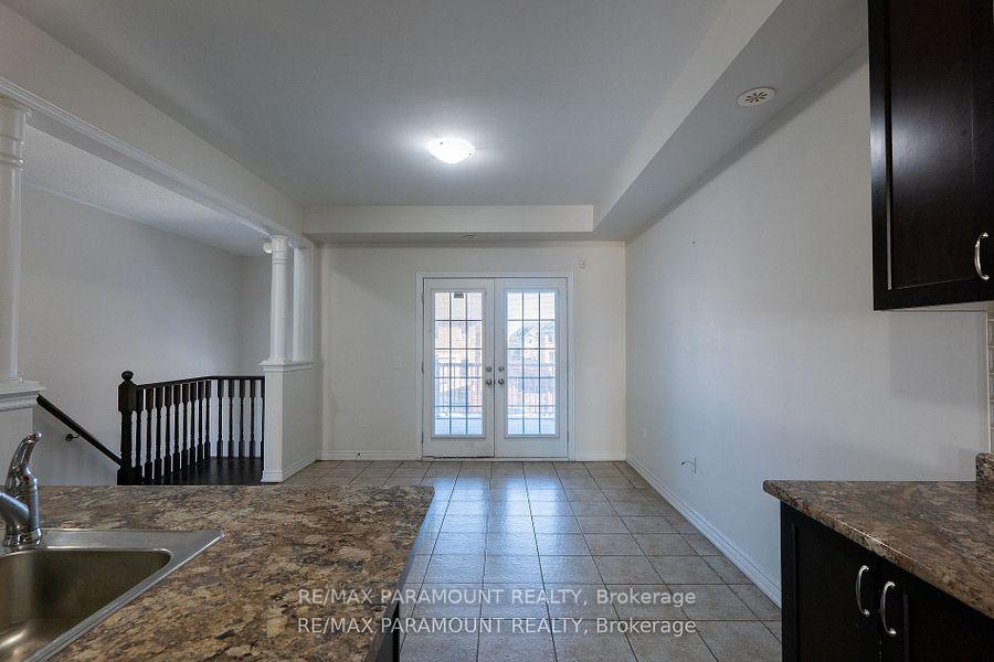 Photo 12 of 162 Davenfield Circle, Brampton, Bram East — HOMEH