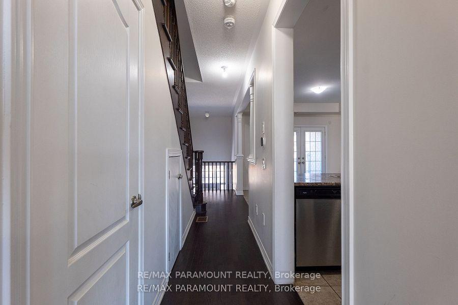 Photo 13 of 162 Davenfield Circle, Brampton, Bram East — HOMEH