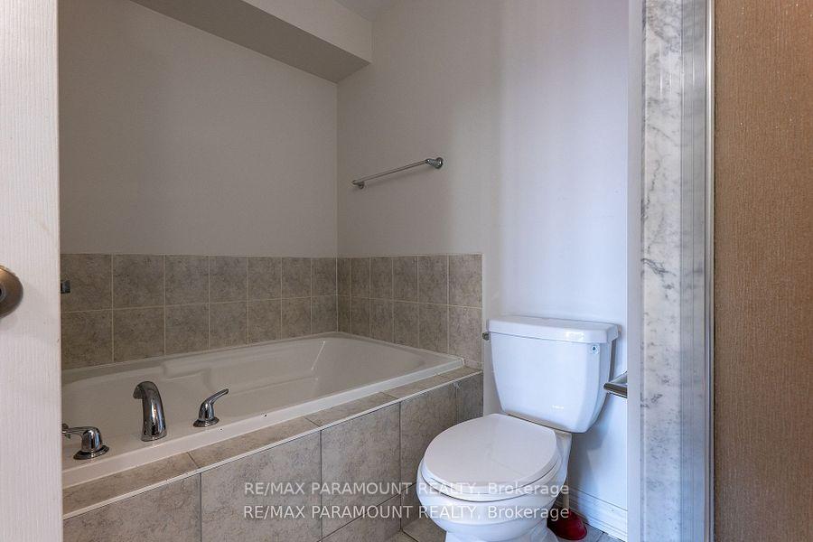 Photo 28 of 162 Davenfield Circle, Brampton, Bram East — HOMEH