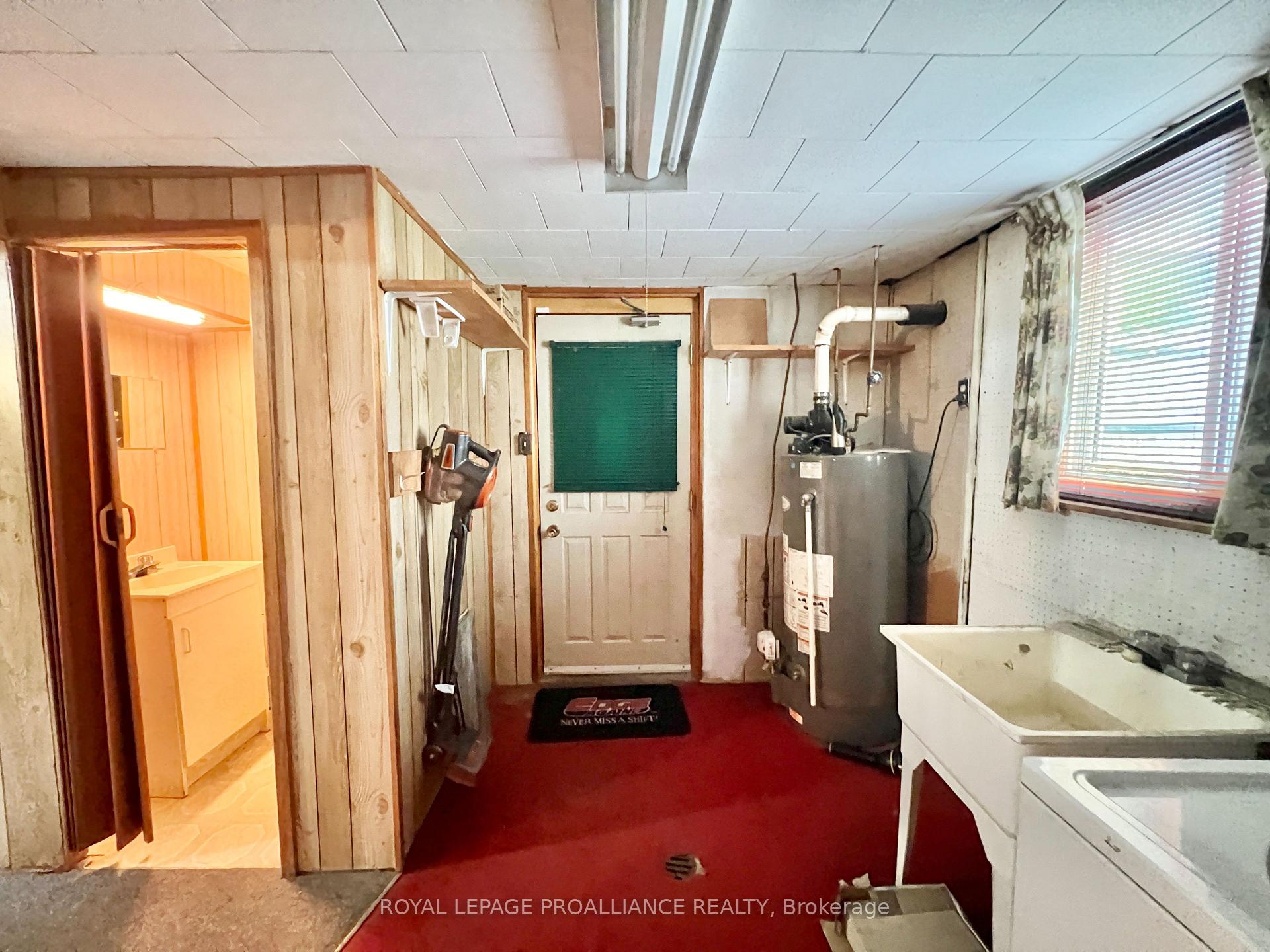 Photo 15 of 37 Bongard Crescent, Belleville, Belleville Ward — HOMEH