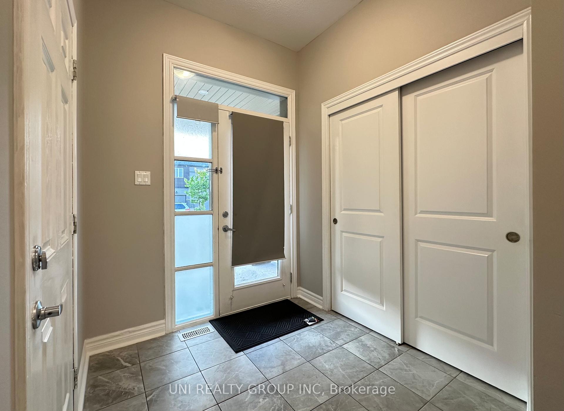 Photo 2 of 2468 Waterlilly Way, Ottawa, Barrhaven - Heritage Park — HOMEH