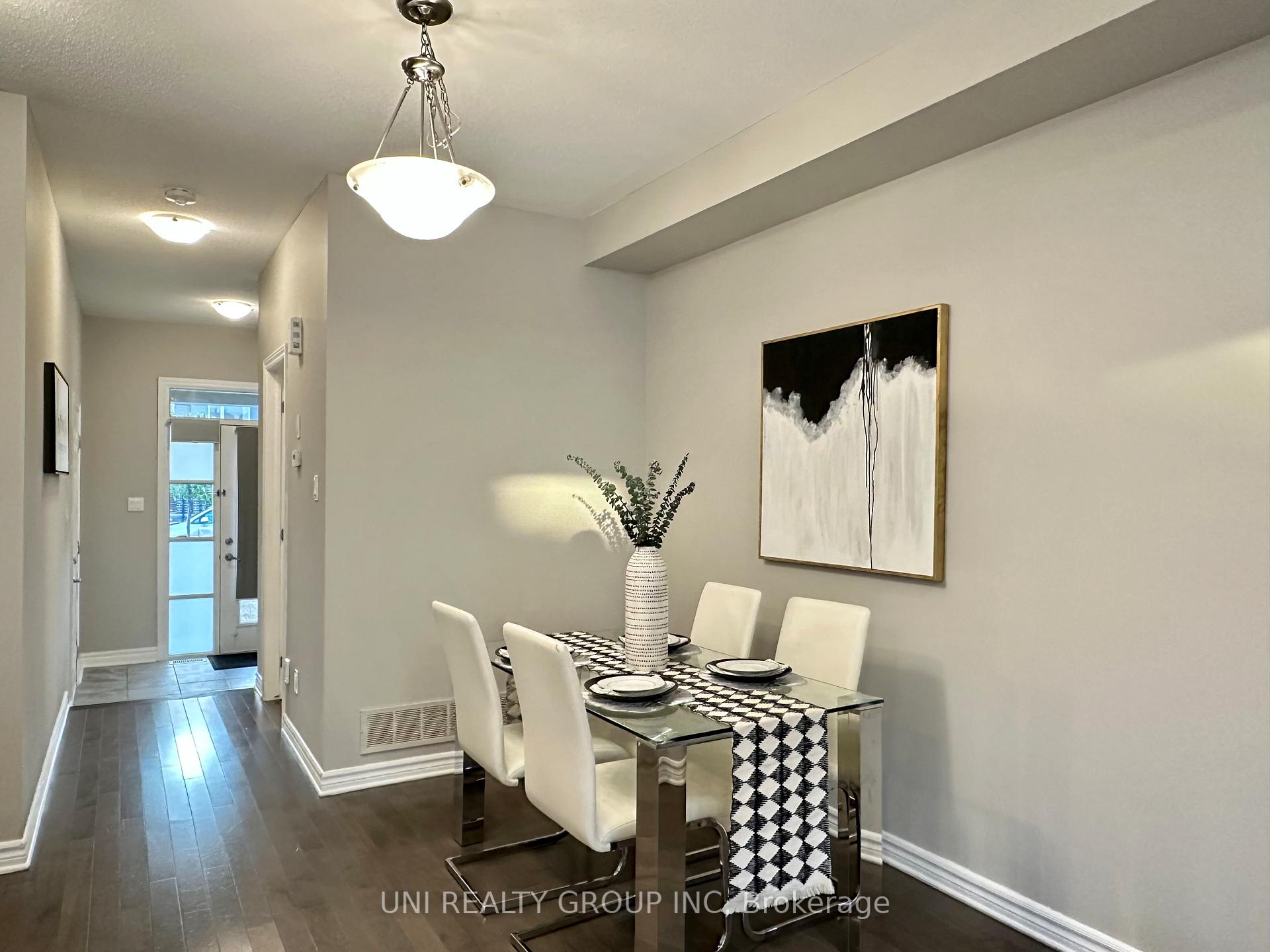 Photo 6 of 2468 Waterlilly Way, Ottawa, Barrhaven - Heritage Park — HOMEH