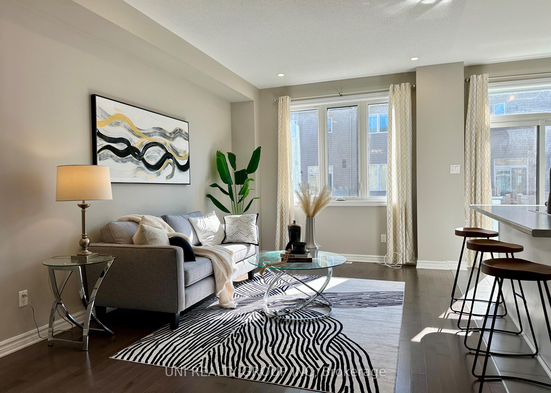 Photo 10 of 2468 Waterlilly Way, Ottawa, Barrhaven - Heritage Park — HOMEH
