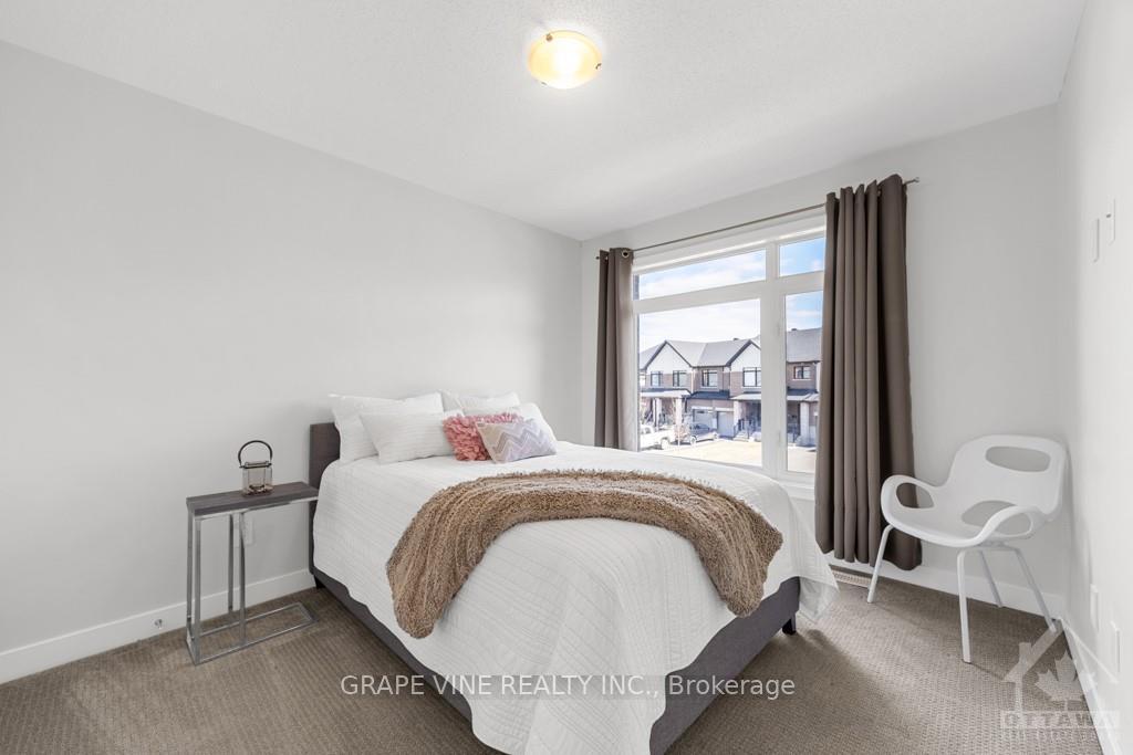 Photo 20 of 653 Putney Crescent, Ottawa, Stittsville (South) — HOMEH