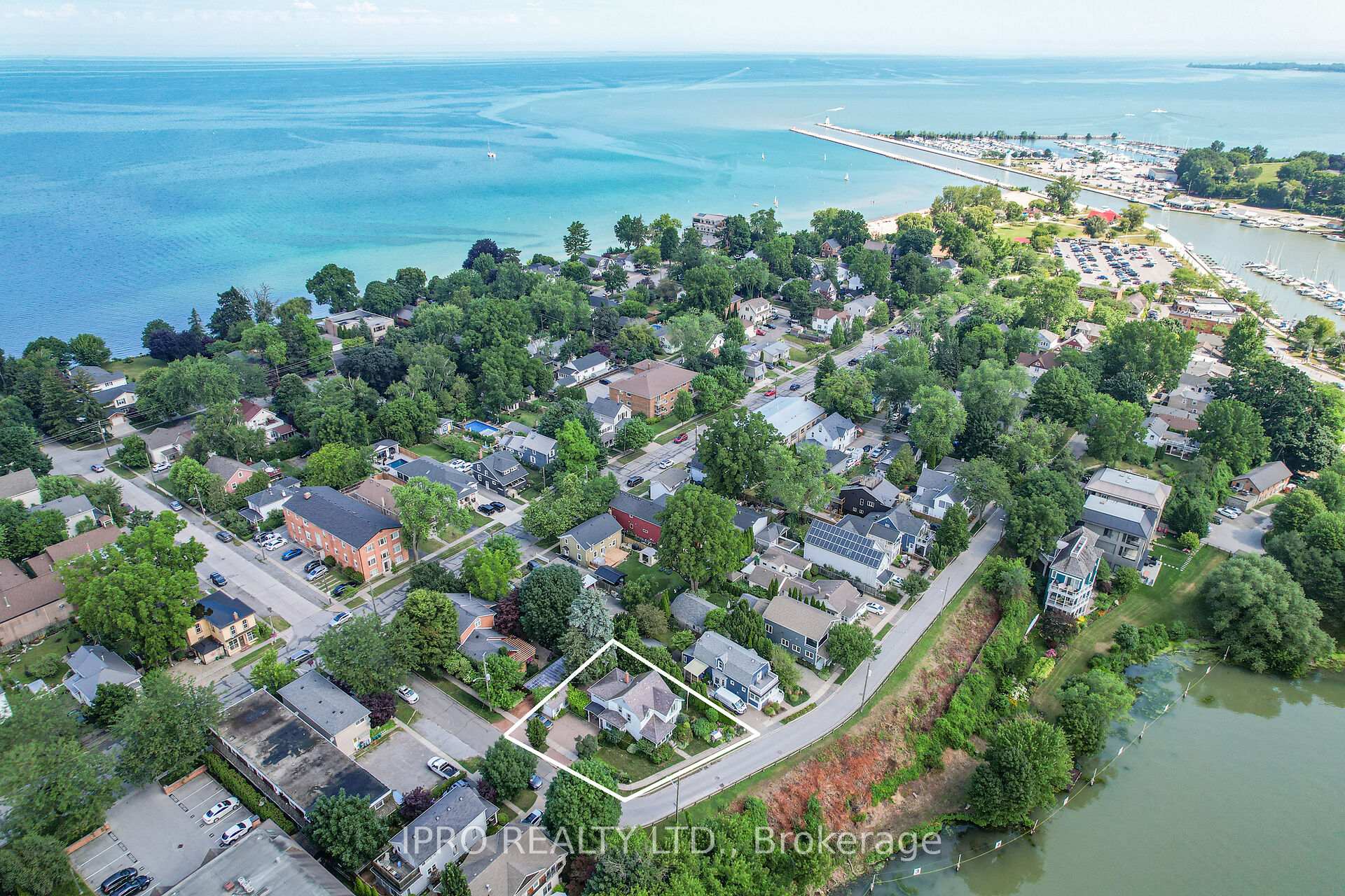Photo 4 of 54 Canal Street, St. Catharines, Port Dalhousie — HOMEH