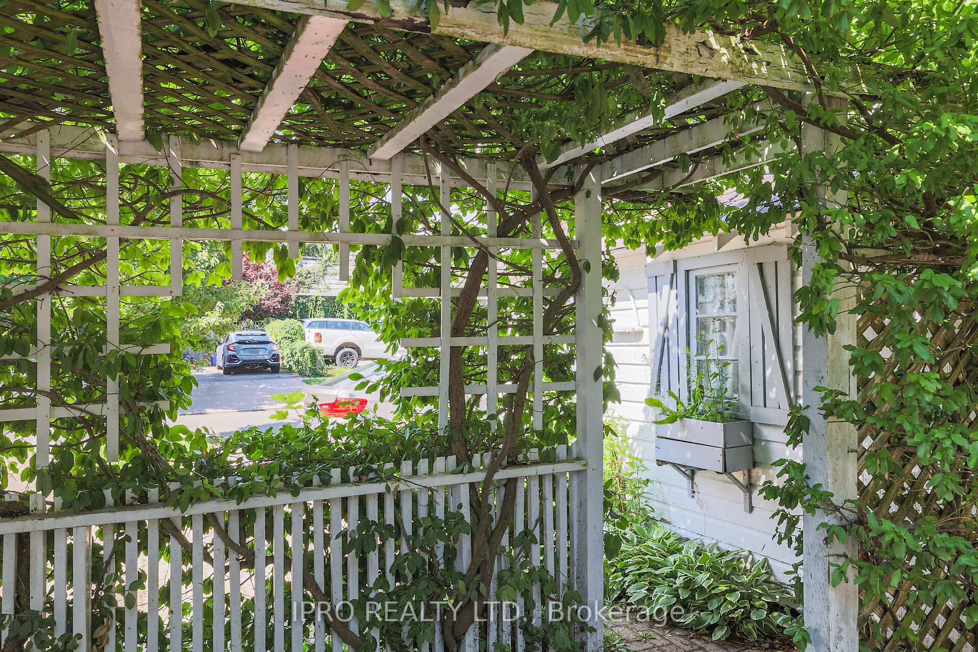Photo 16 of 54 Canal Street, St. Catharines, Port Dalhousie — HOMEH