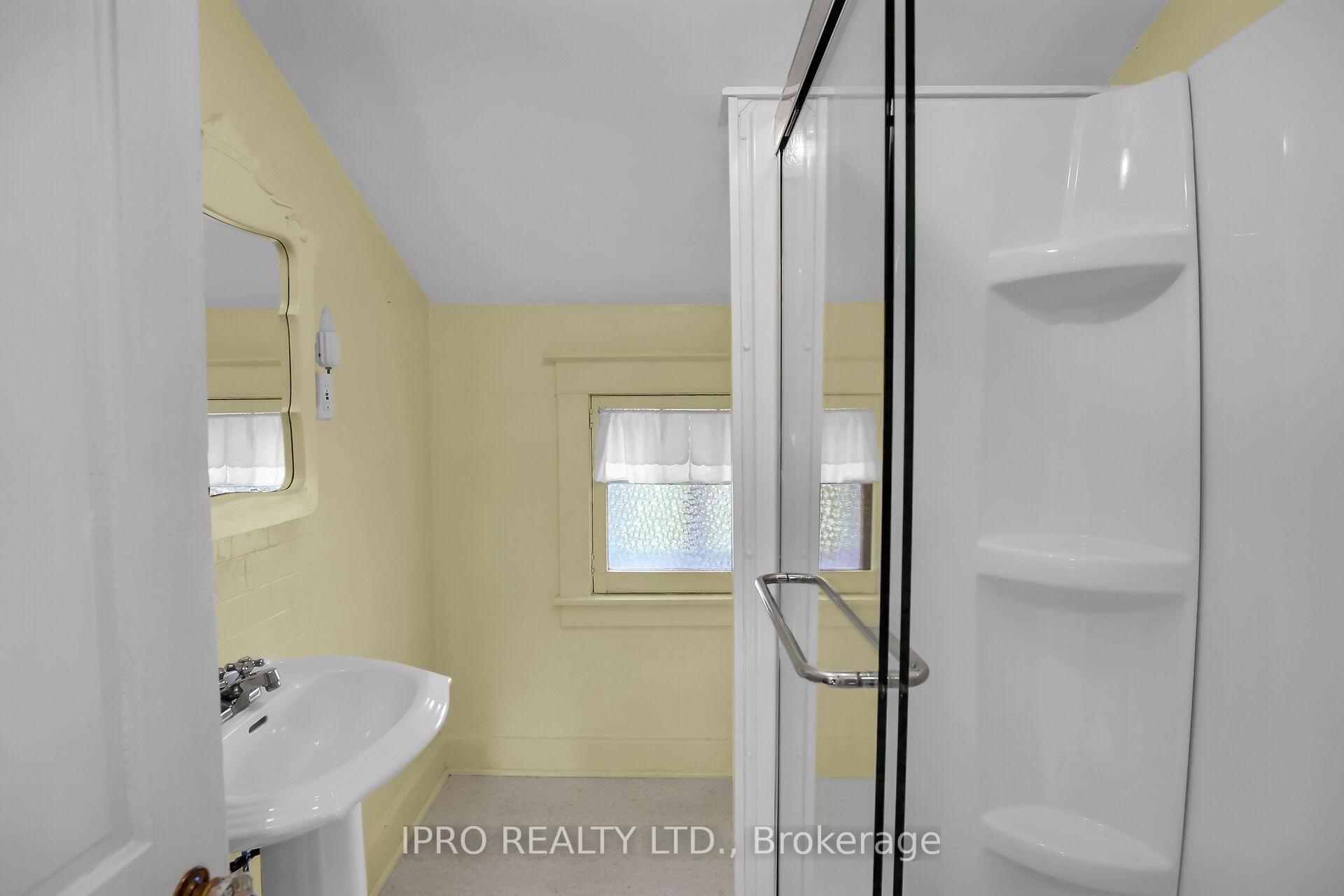 Photo 39 of 54 Canal Street, St. Catharines, Port Dalhousie — HOMEH