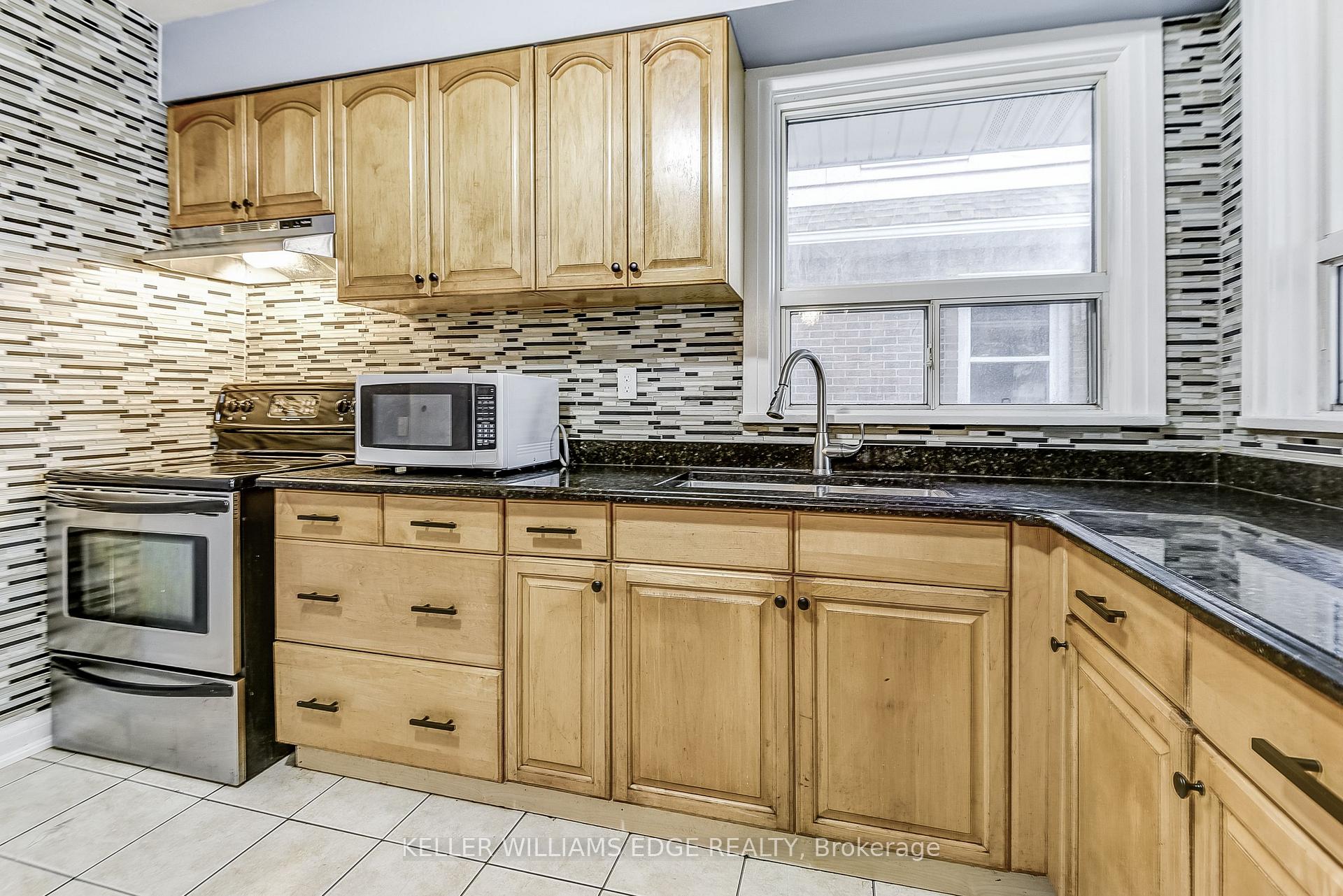 Photo 13 of 5 Bartlett Street, St. Catharines, Facer — HOMEH