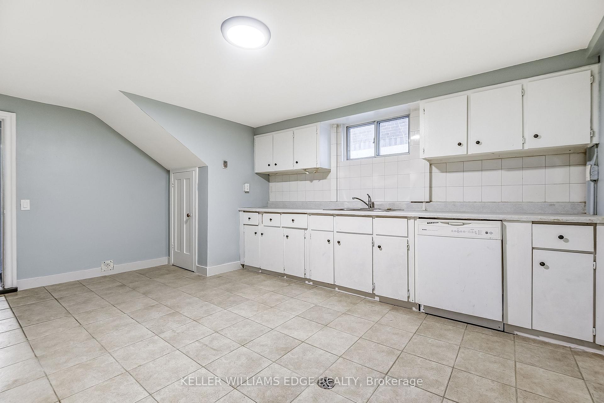 Photo 25 of 5 Bartlett Street, St. Catharines, Facer — HOMEH